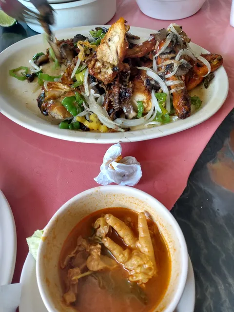Pollos Garlez image 7