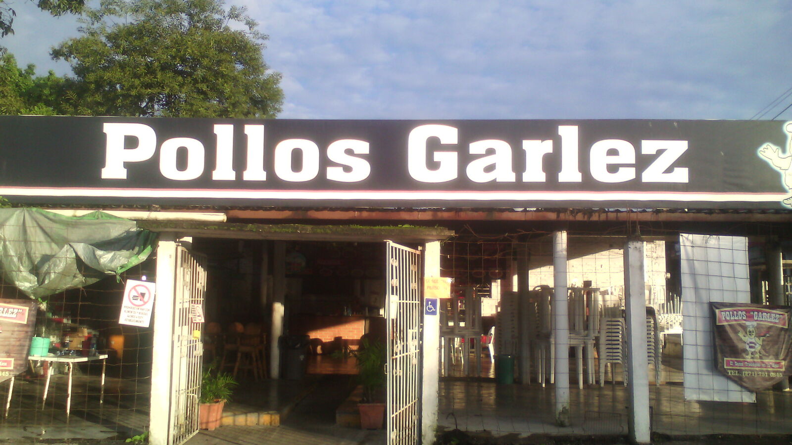 Pollos Garlez image 9