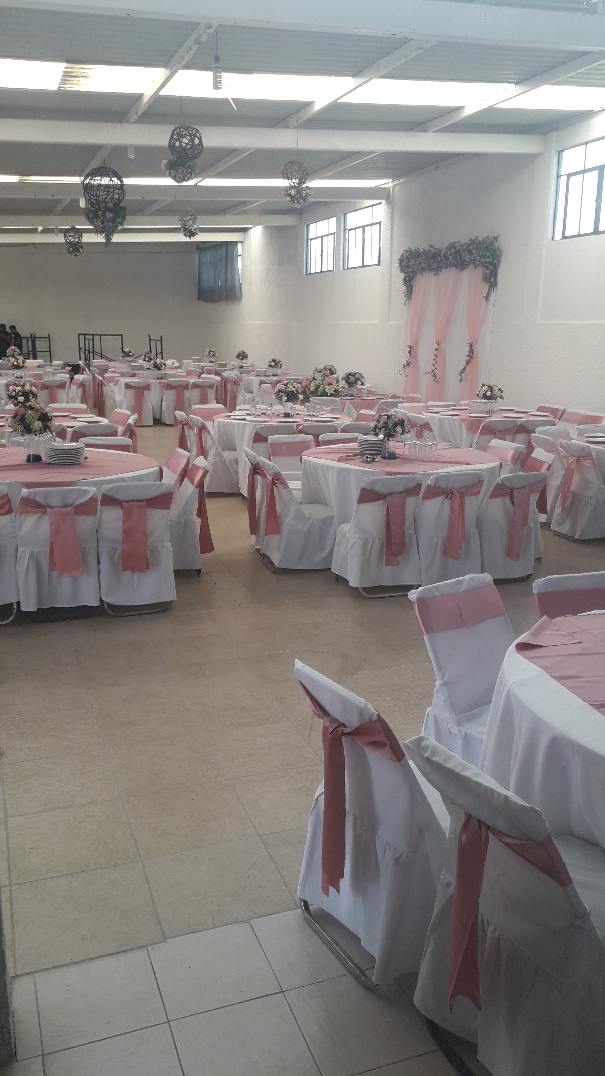 Salón y jardín de eventos "Santa María" image 3