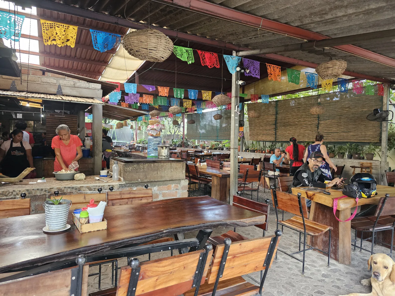 Los Guayabitos Restaurante image 10