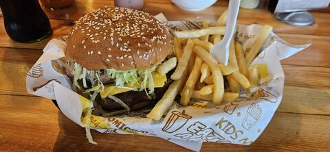 Burger Hot image 2