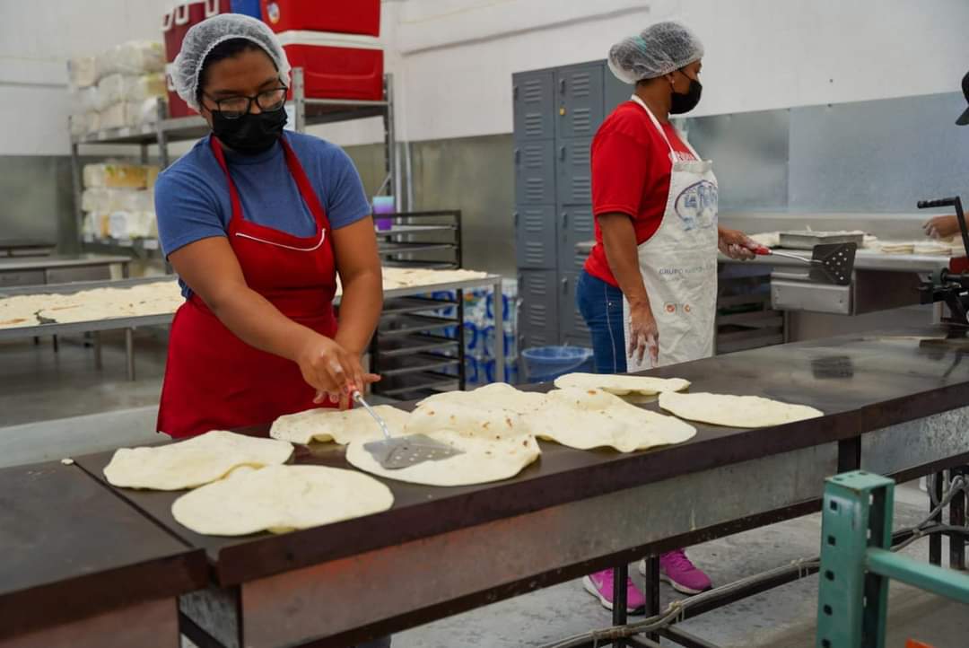 Burritos Express Restaurante image 8