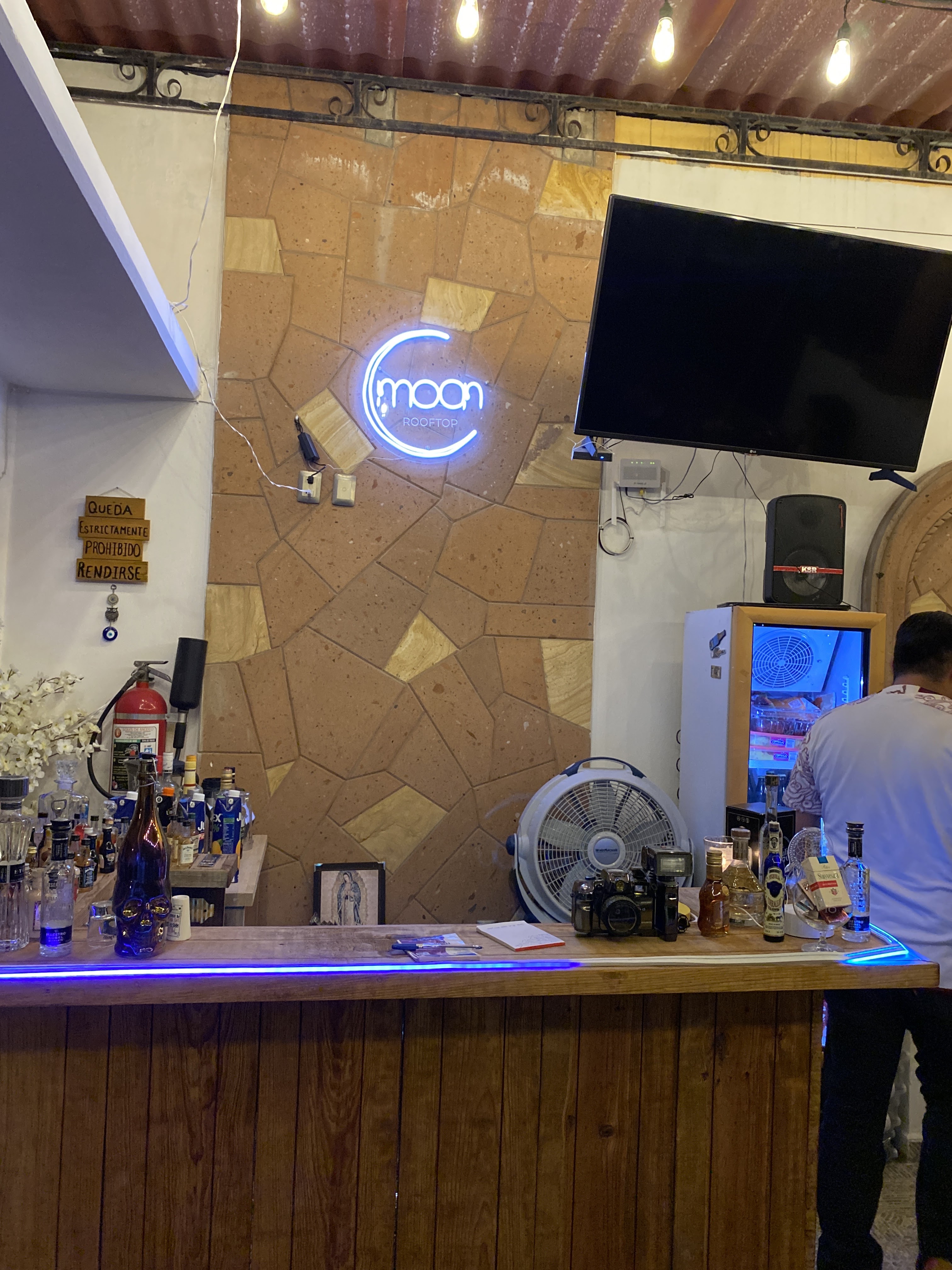 Moon Rooftop image 5