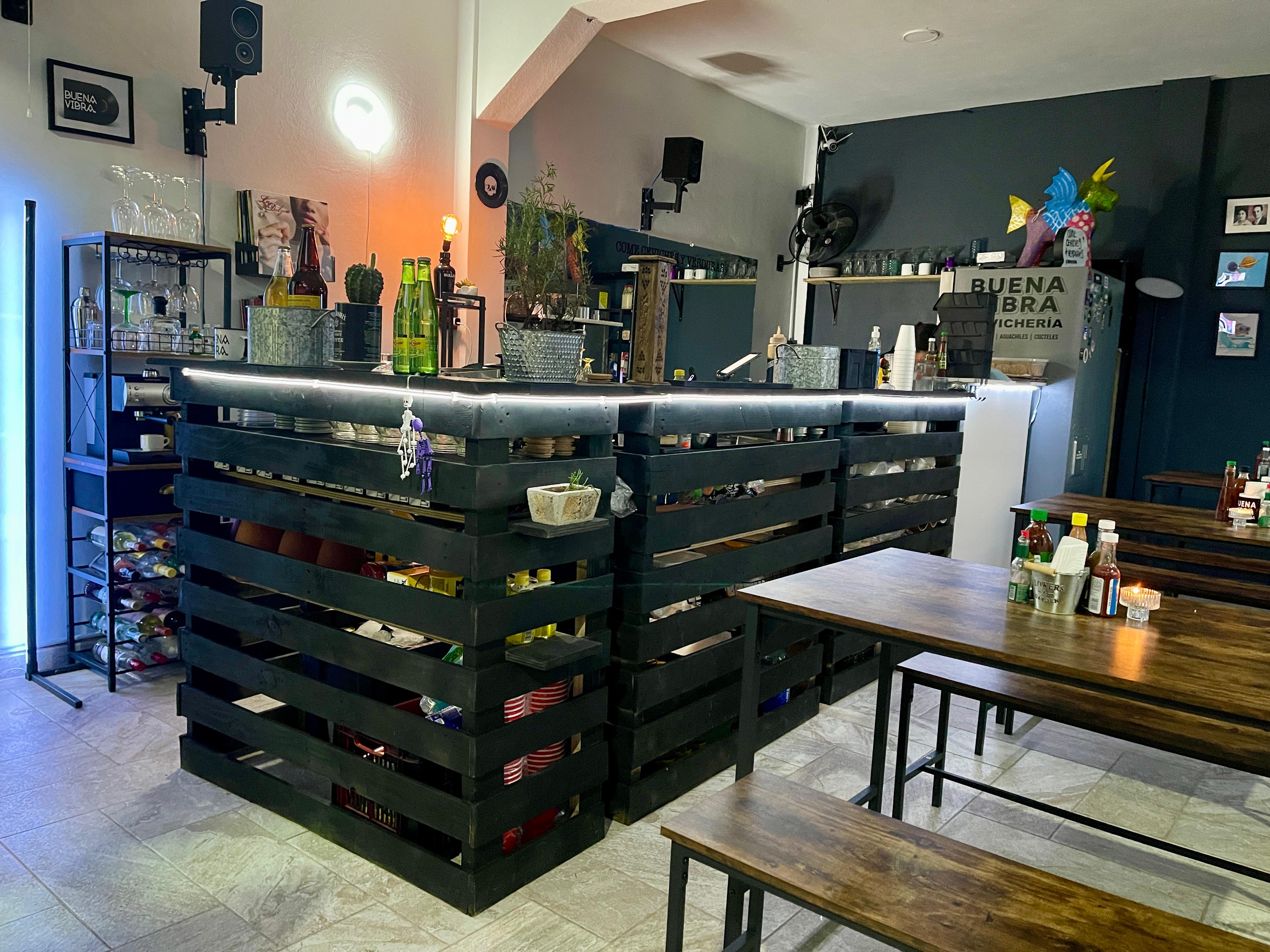 Buena Vibra Cevichería image 1