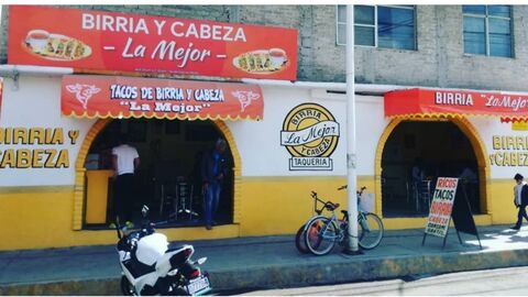Tacos de Birria y Cabeza "La Mejor" image 1