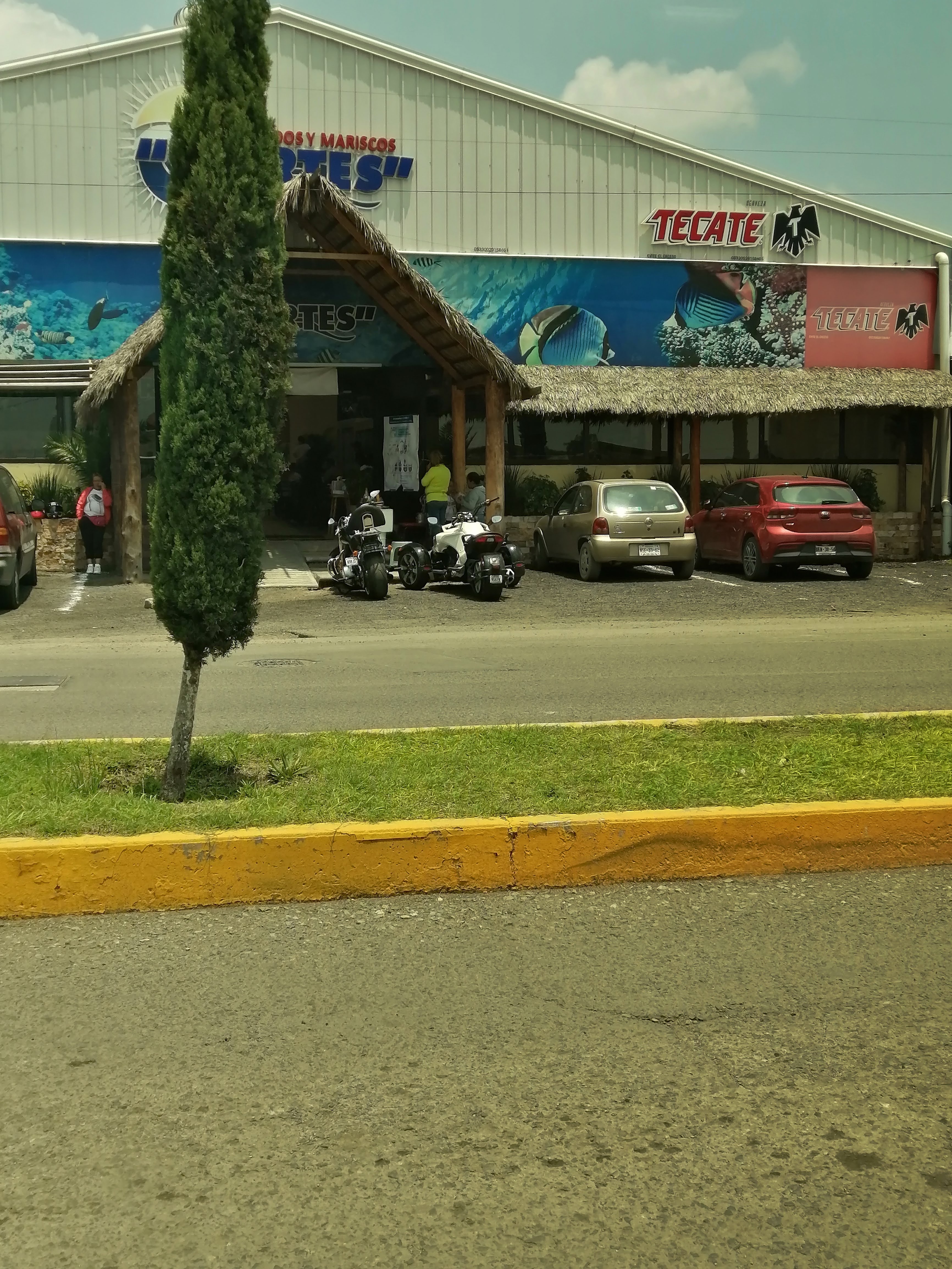 Pescados Y Mariscos Cortes image 1