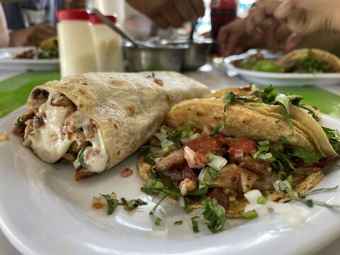 Taqueria El Rey Venado Sucursal Tultepec Centro image 6