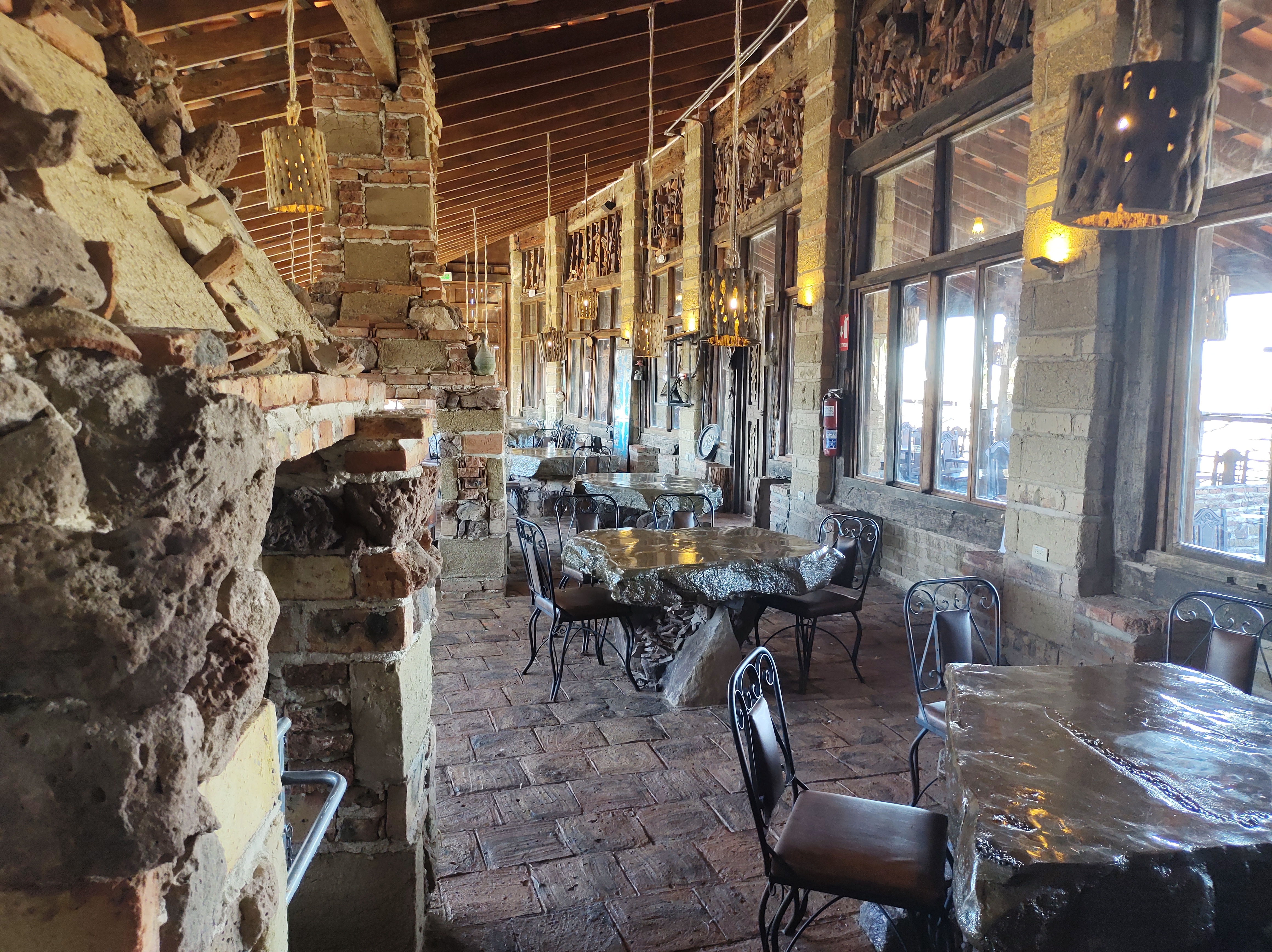 La Media Luna Restaurante image 1