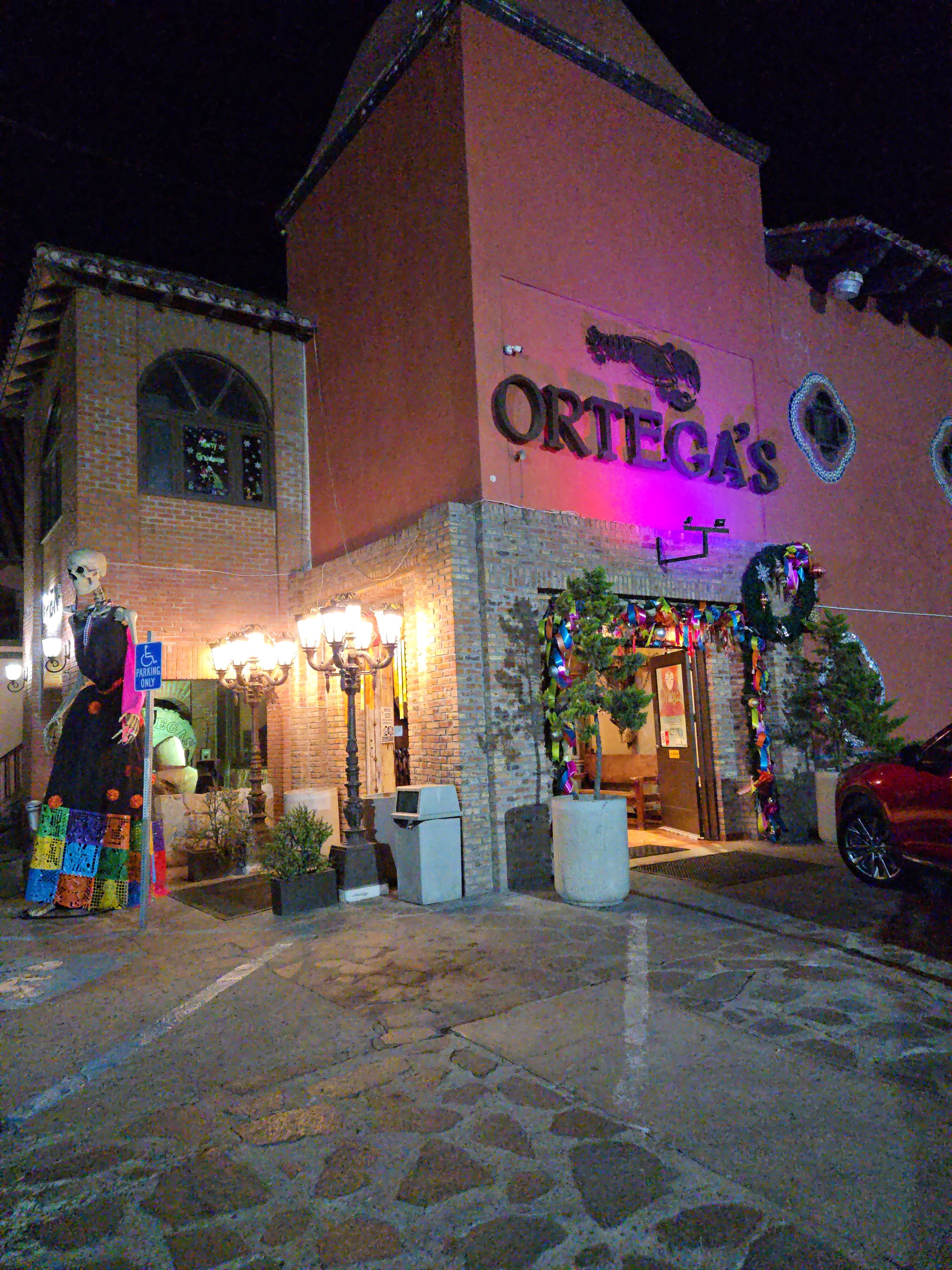 Ortega's Buffet Restaurante - Bar image 4