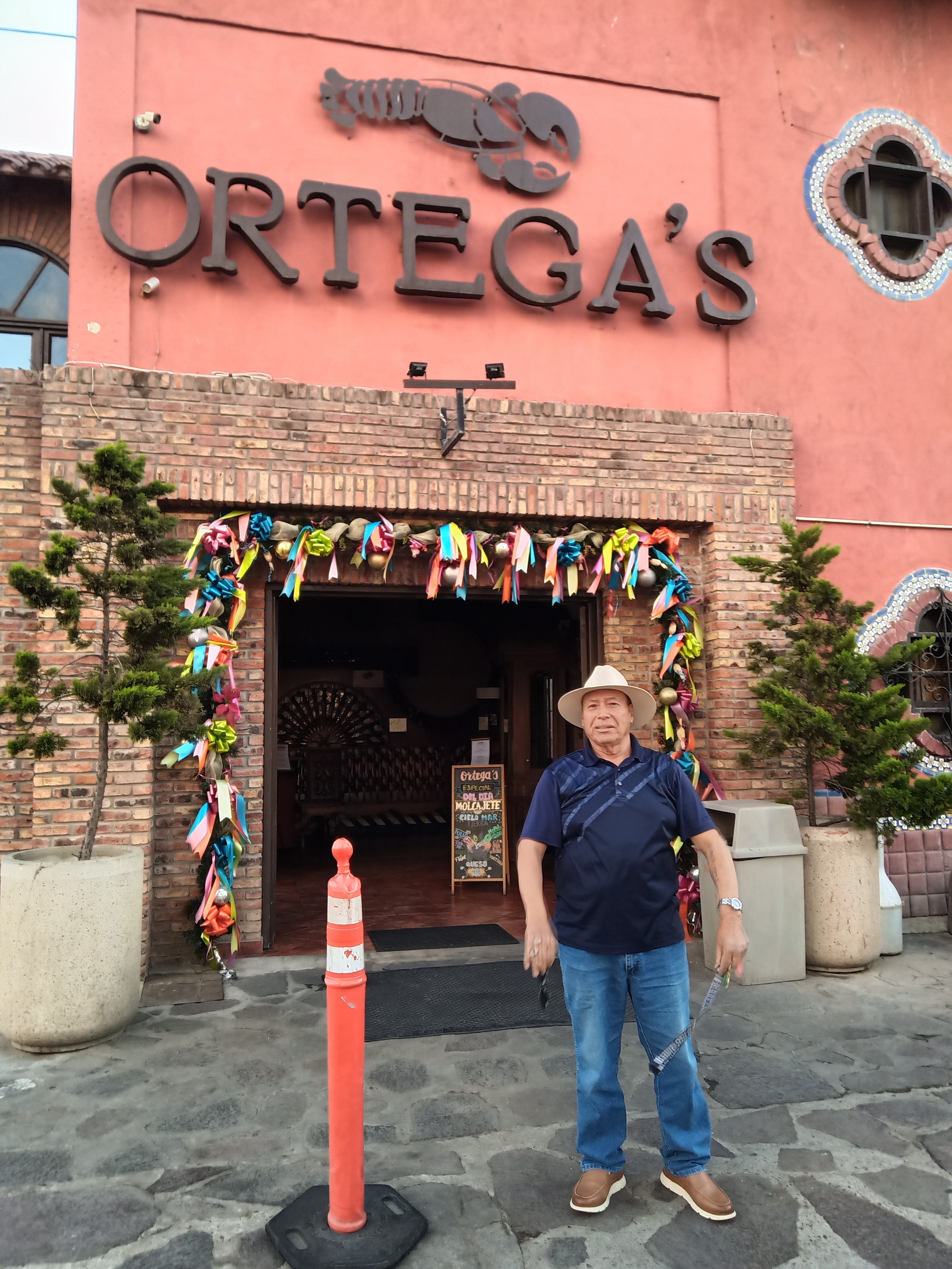 Ortega's Buffet Restaurante - Bar image 5