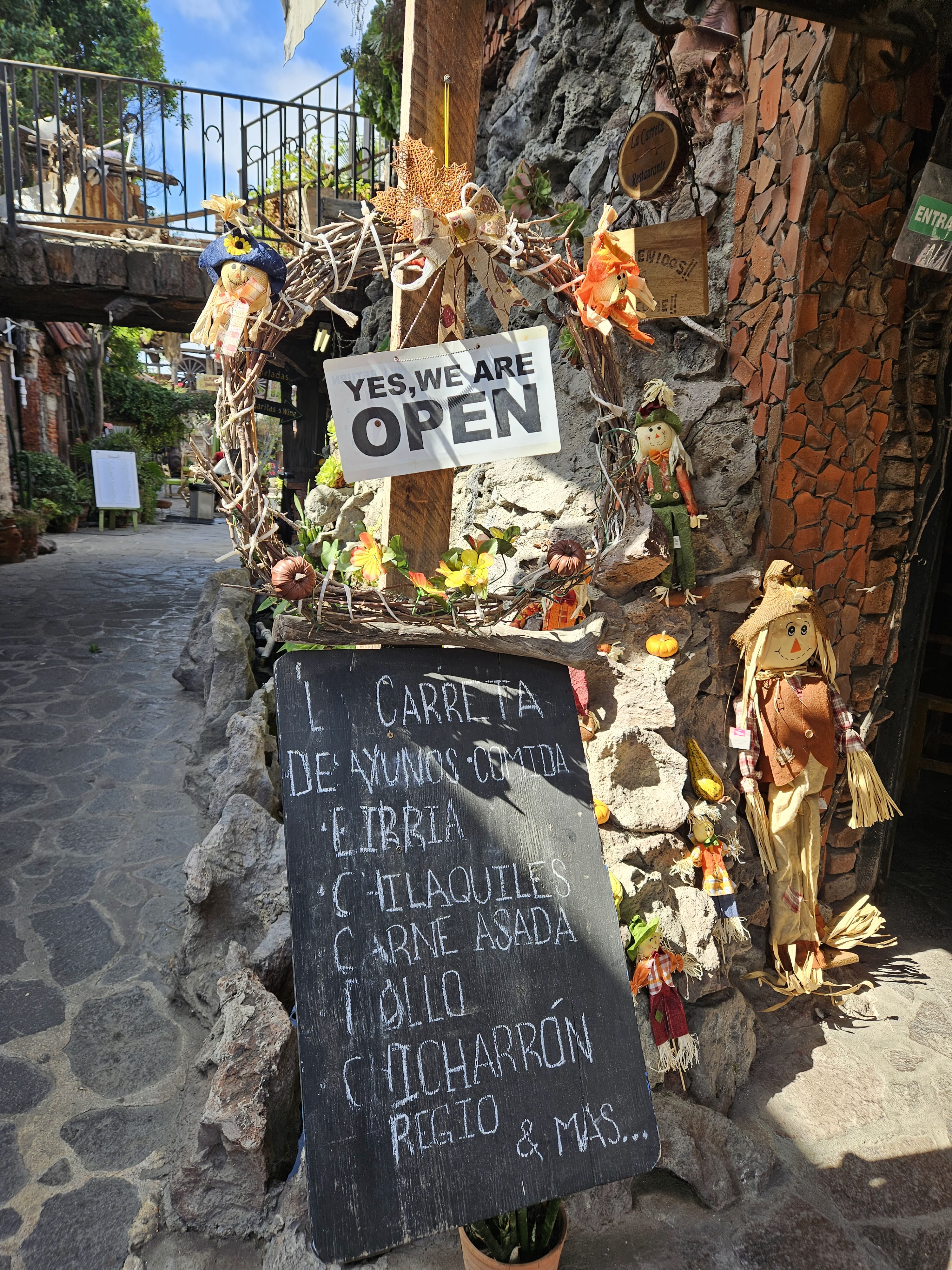 La Carreta Restaurant image 5