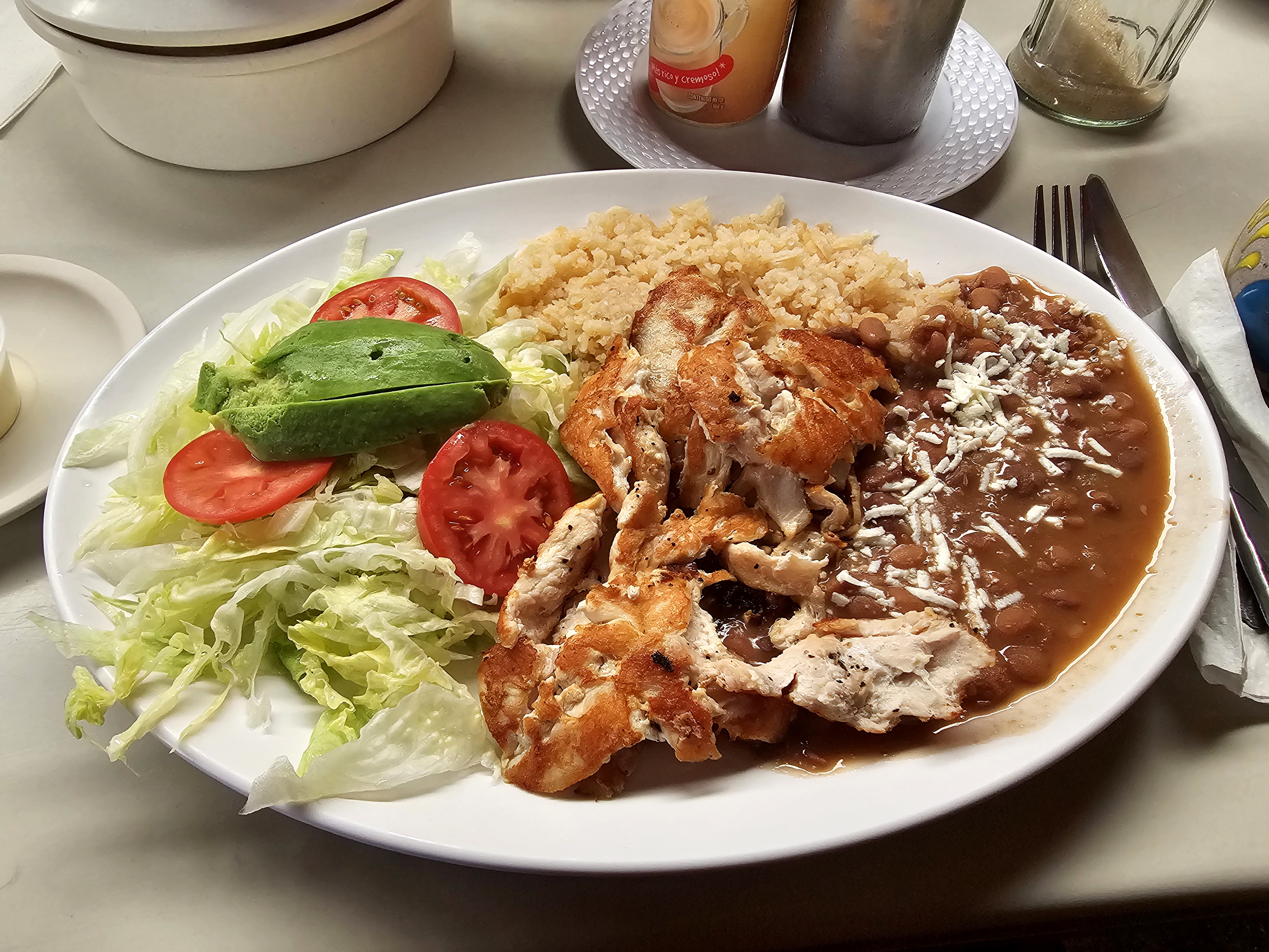 La Esquinita Restaurante image 4