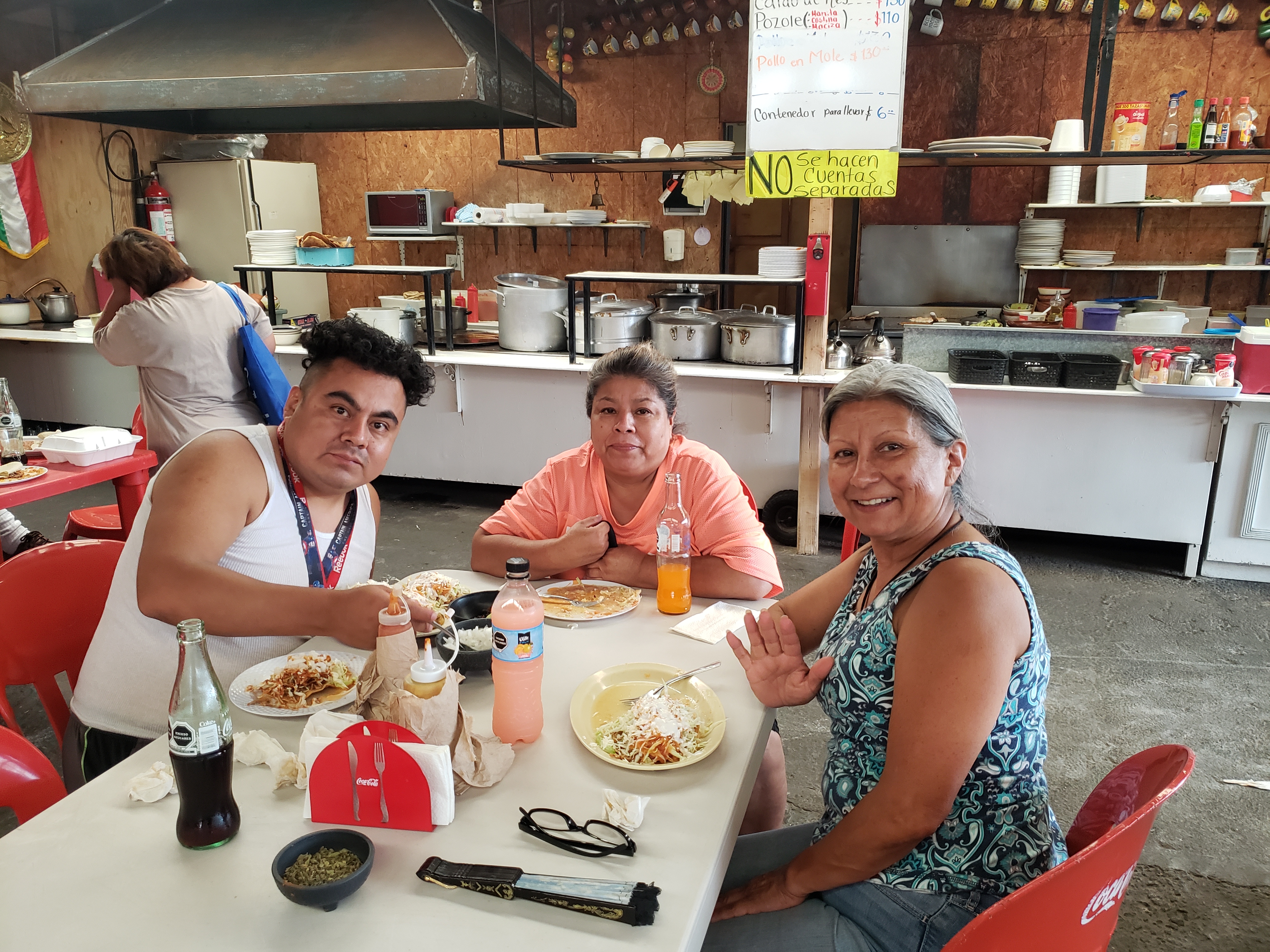 La Esquinita Restaurante image 6