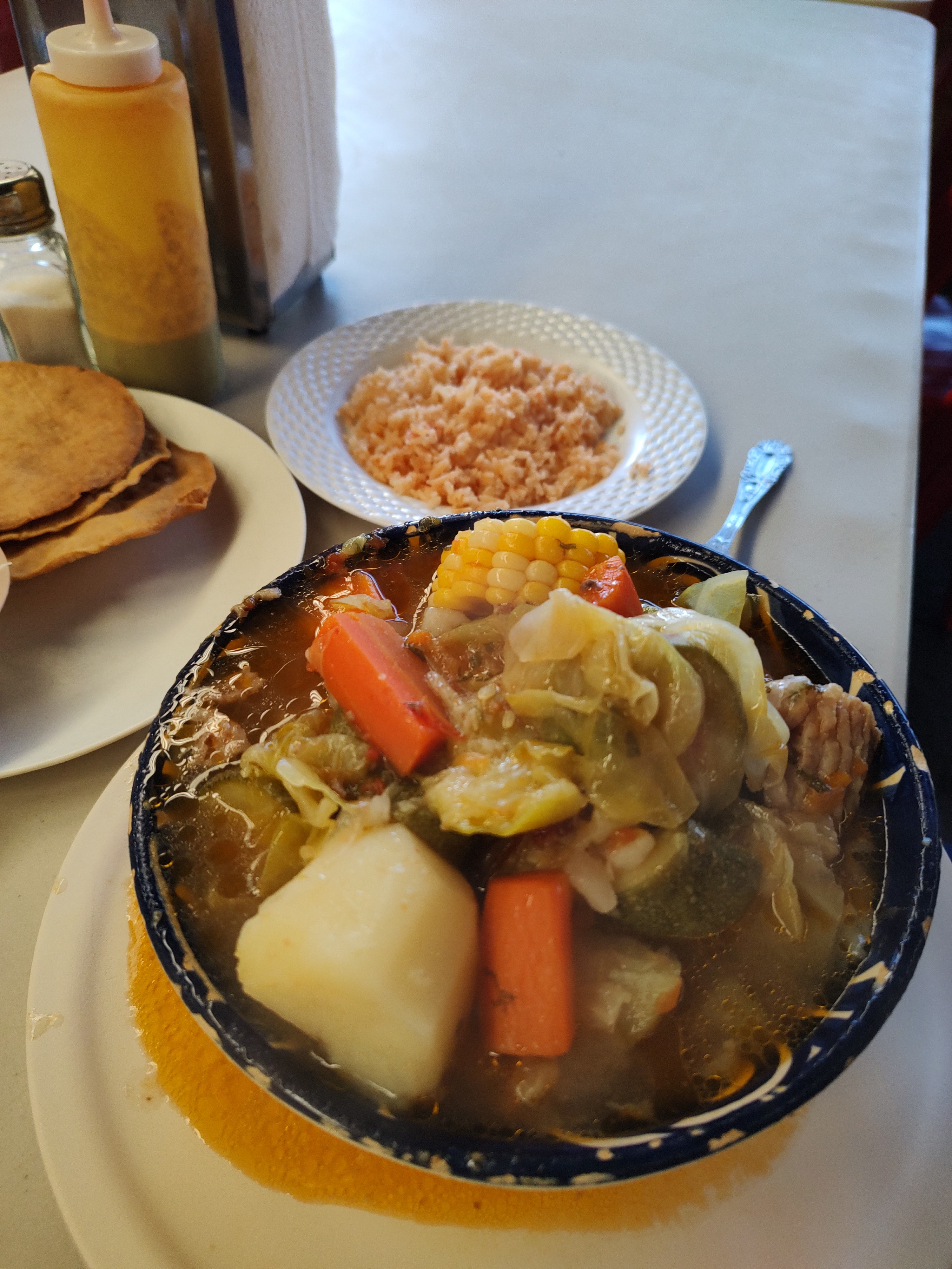 La Esquinita Restaurante image 8