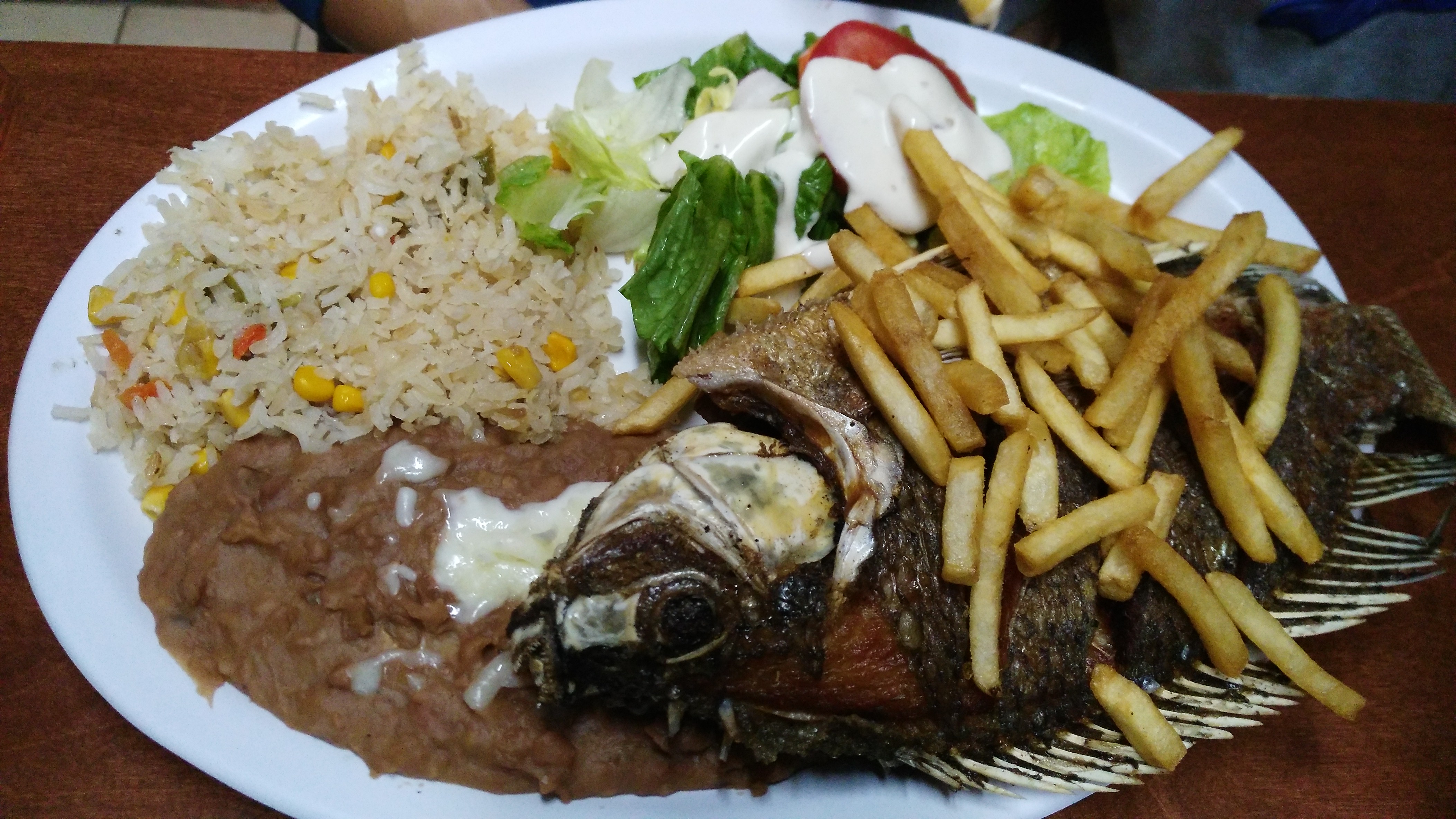 Carnes y Mariscos Los Molcajetes Restaurant image 10