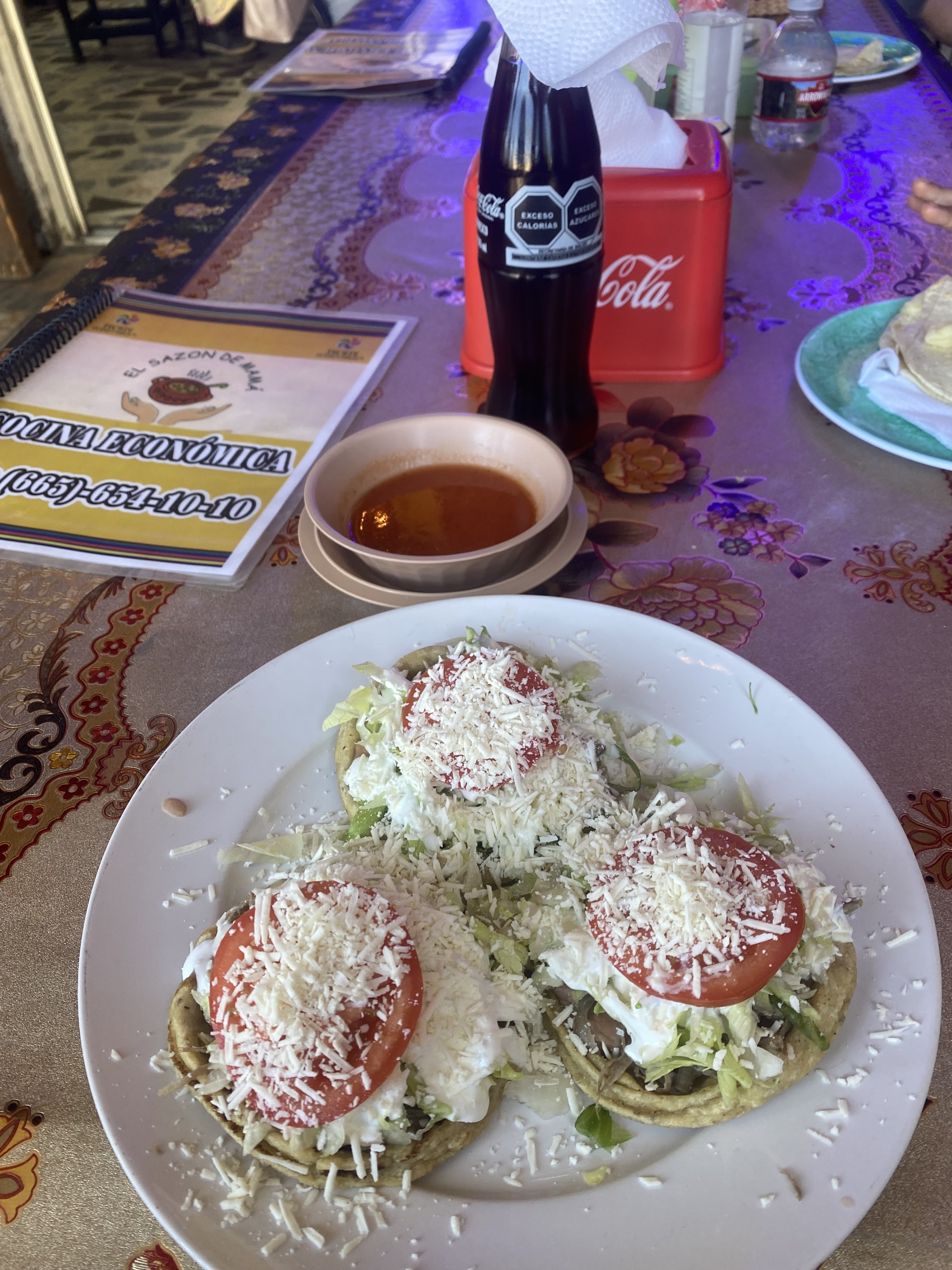 A&R Restaurant image 5