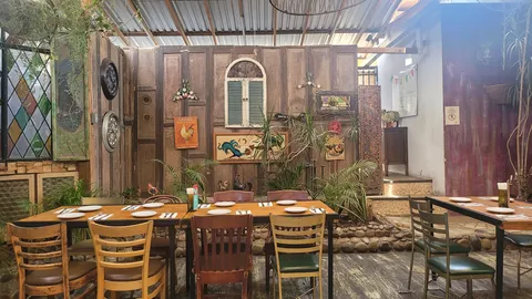 El Lugar De Nos Restaurante image 1