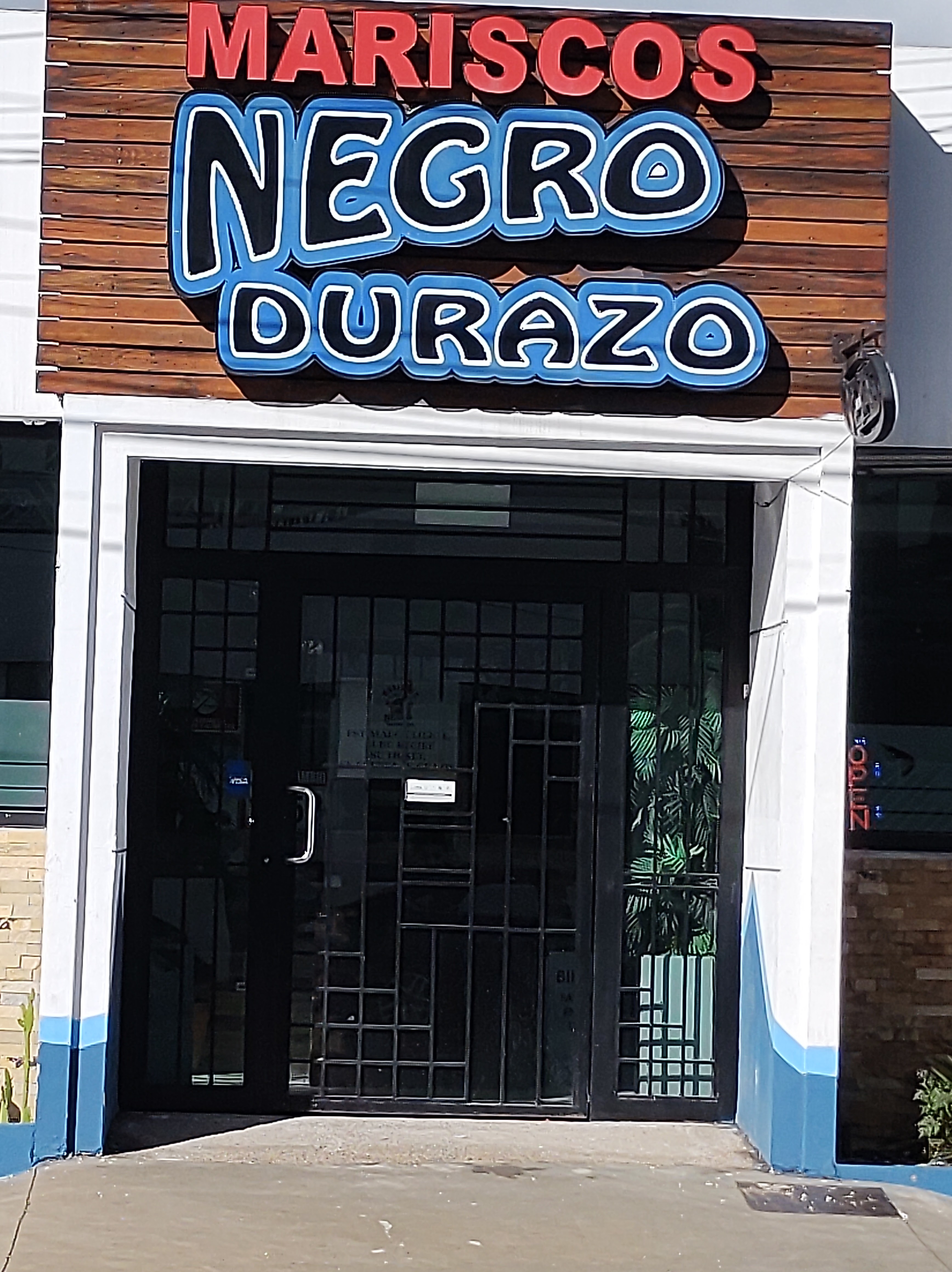Mariscos Negro Durazo Tecate image 7
