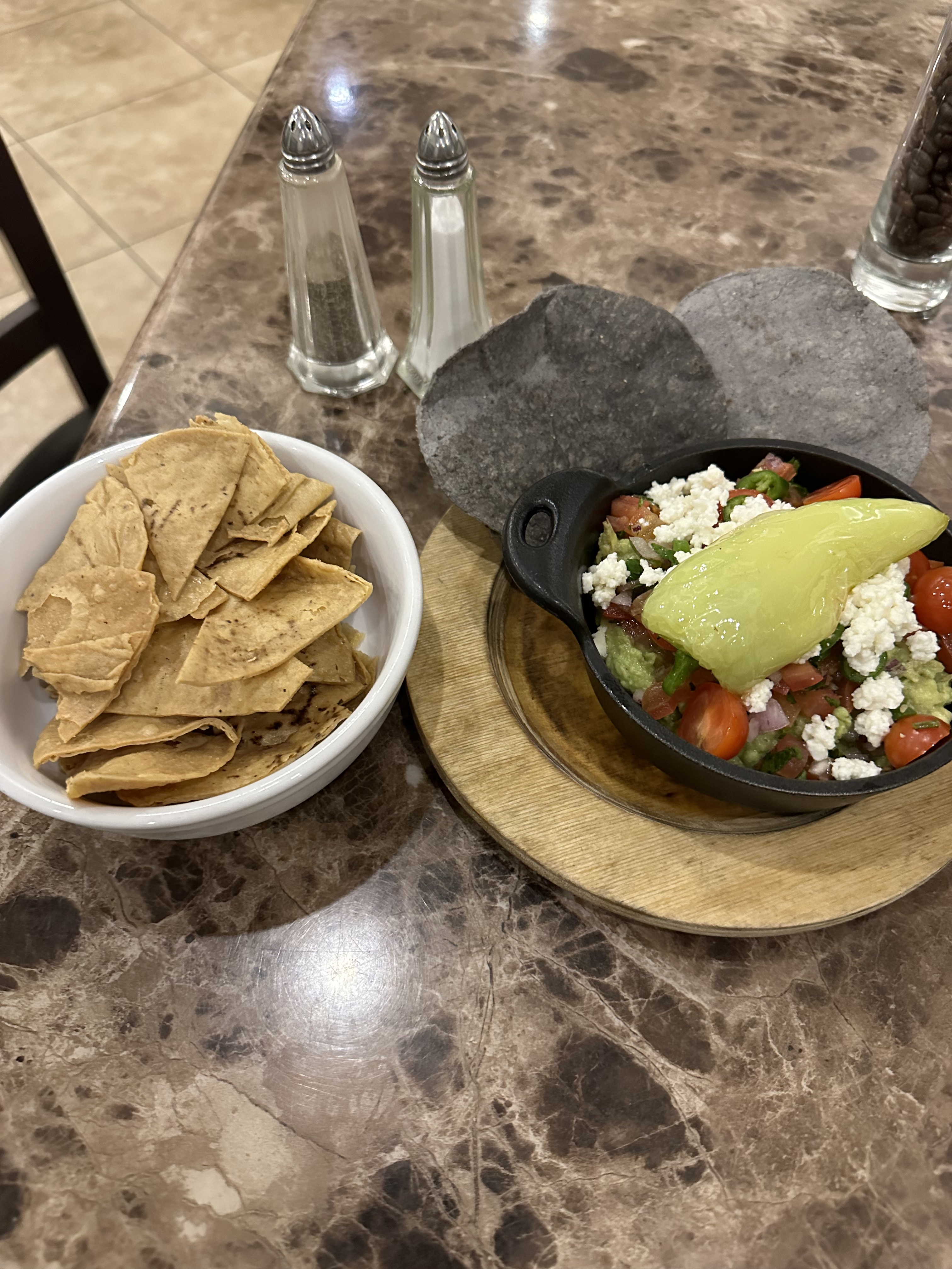 El Mezquite Restaurante image 3