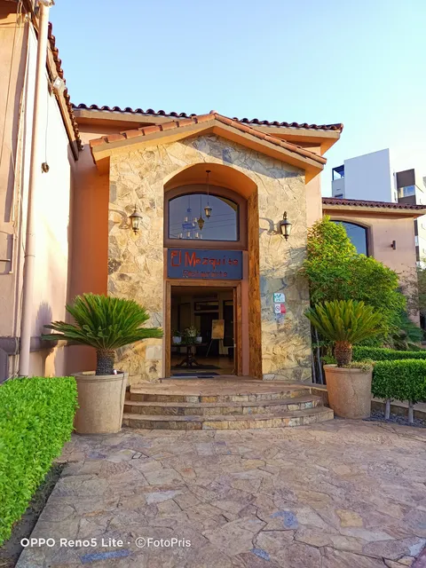 El Mezquite Restaurante image 6