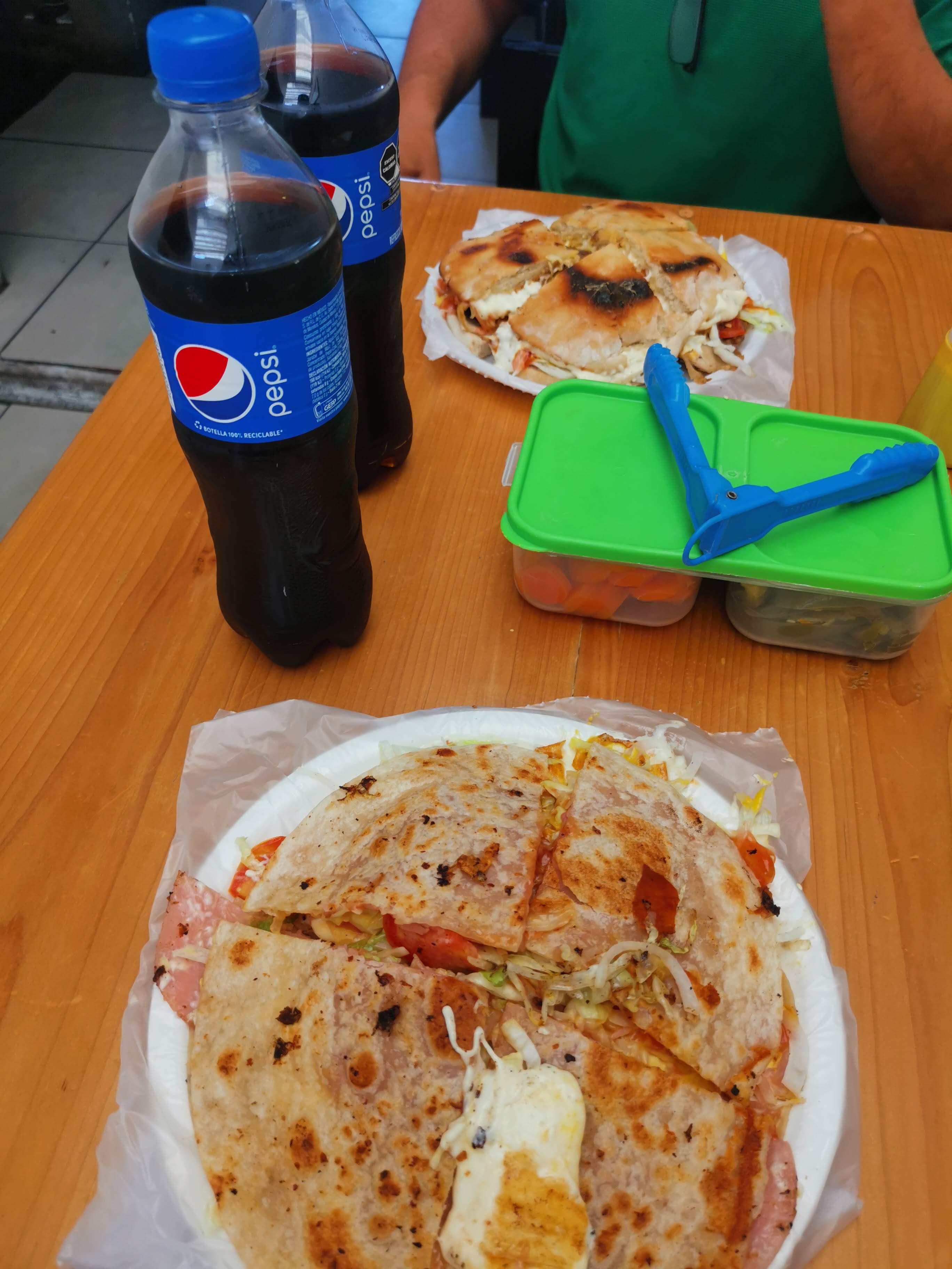 Loncheria D' Juan image 3