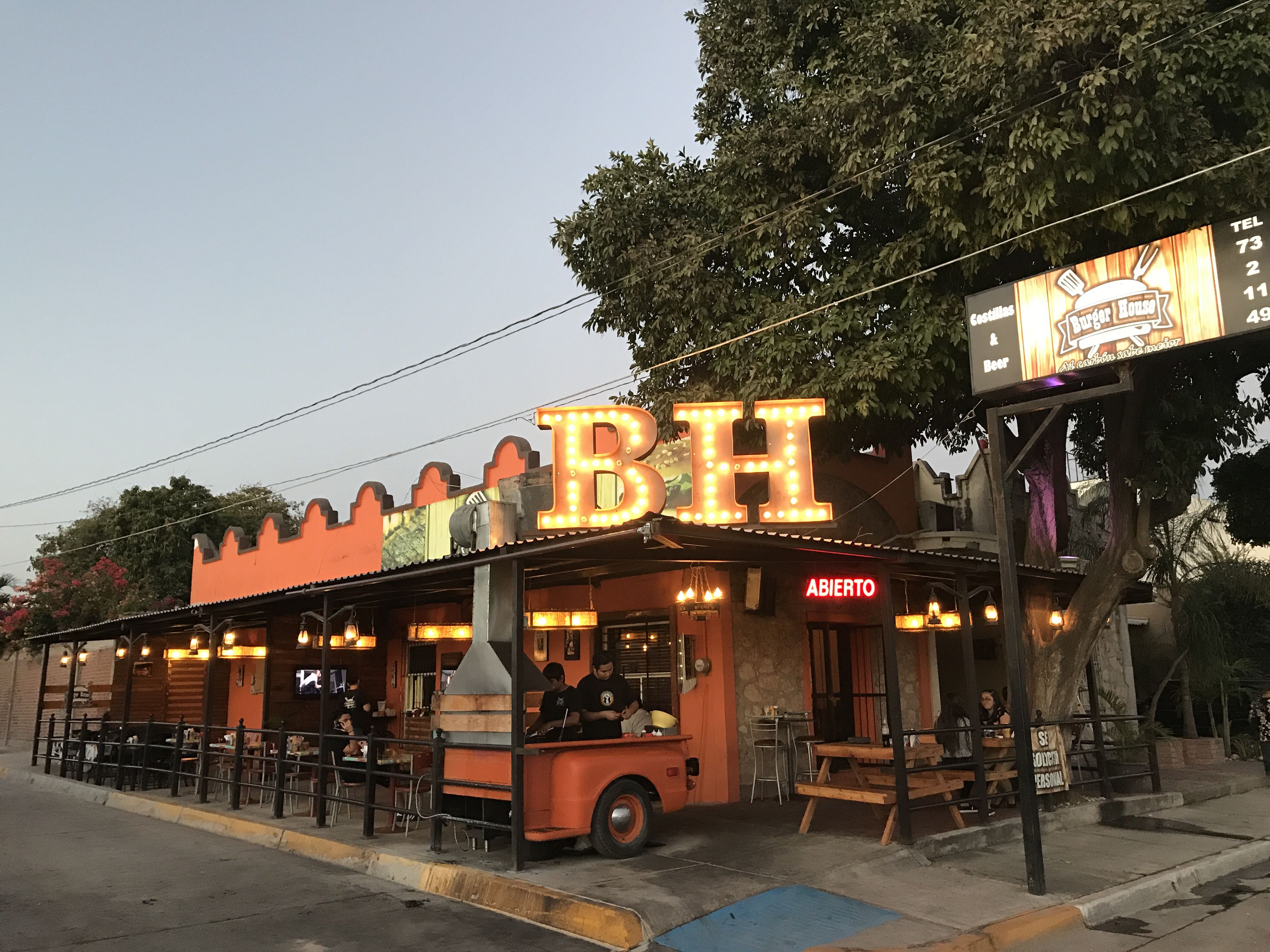 Burger House image 1