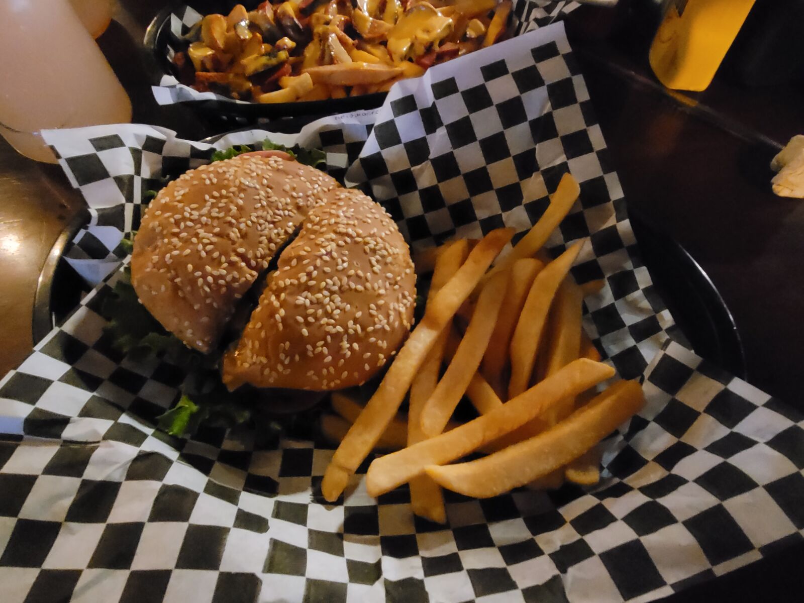Burger House image 3