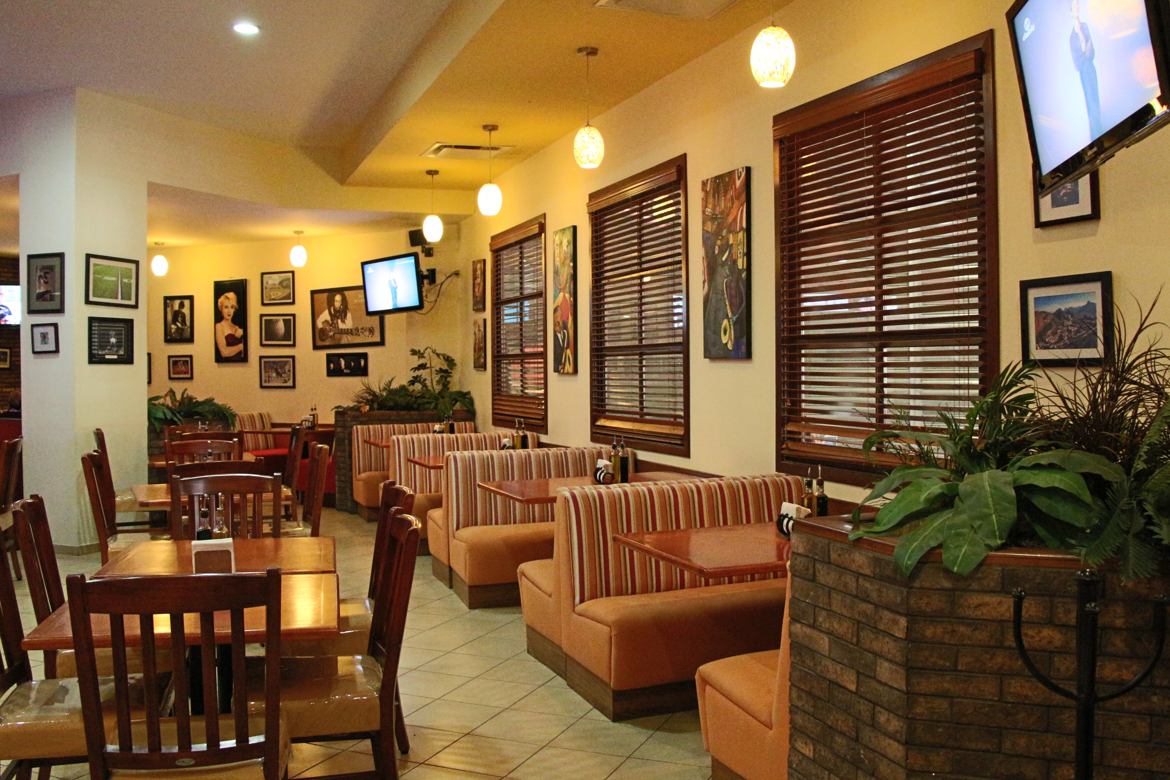 Corsa Ippica Ristorante Italiano image 1