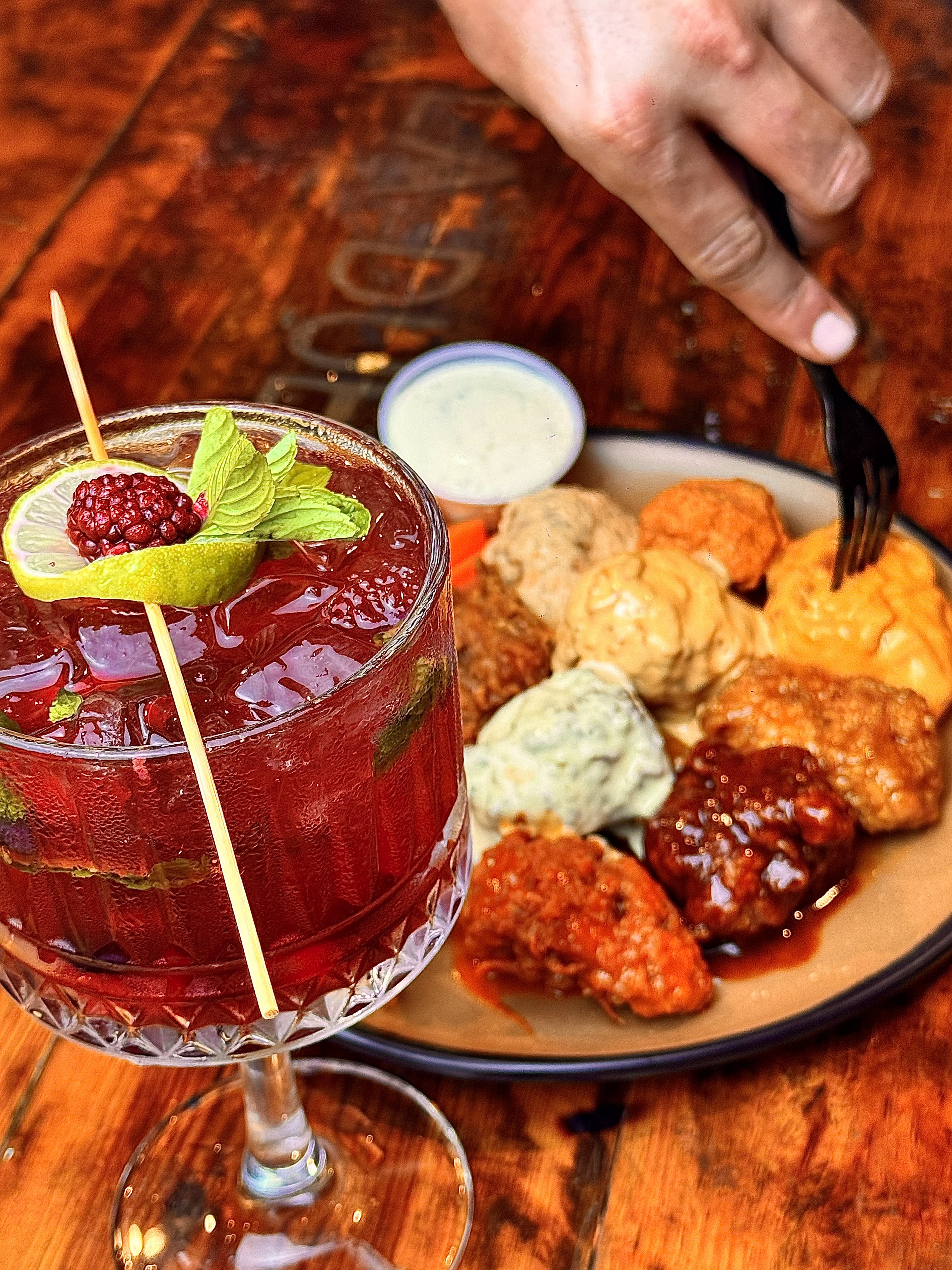 La Dueña Antrito-Bar-Restaurante-Terraza image 9