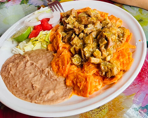 Los Vazquez image 1