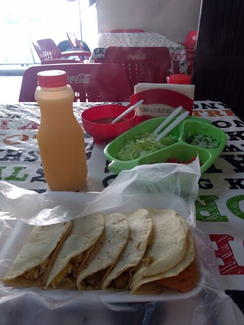 Taquería Tía Carmen image 3