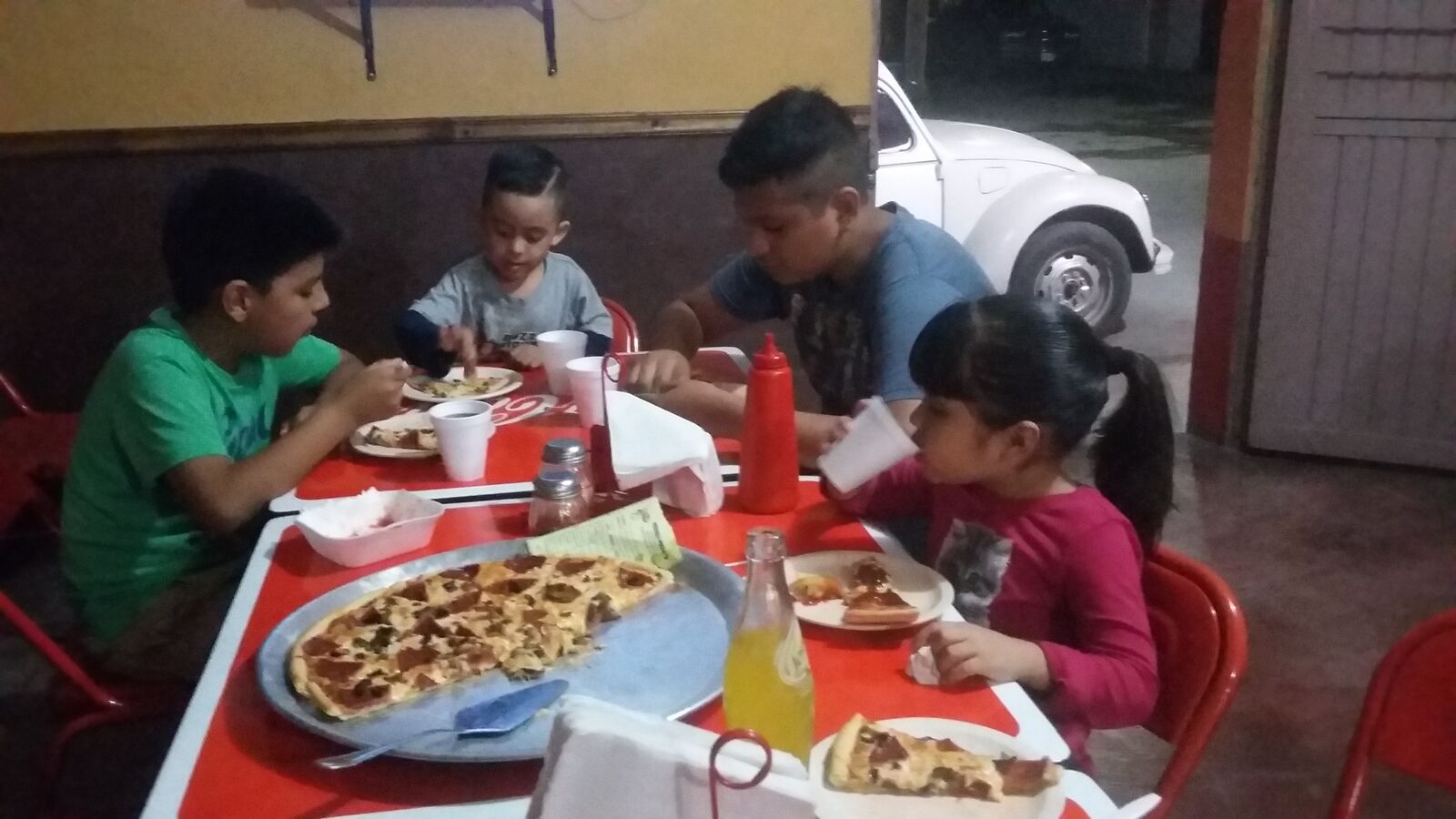La Caprichosa Pizzaiolo Pizza image 7