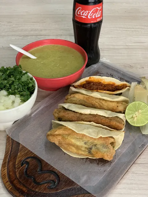 Mostachos Tacos image 8