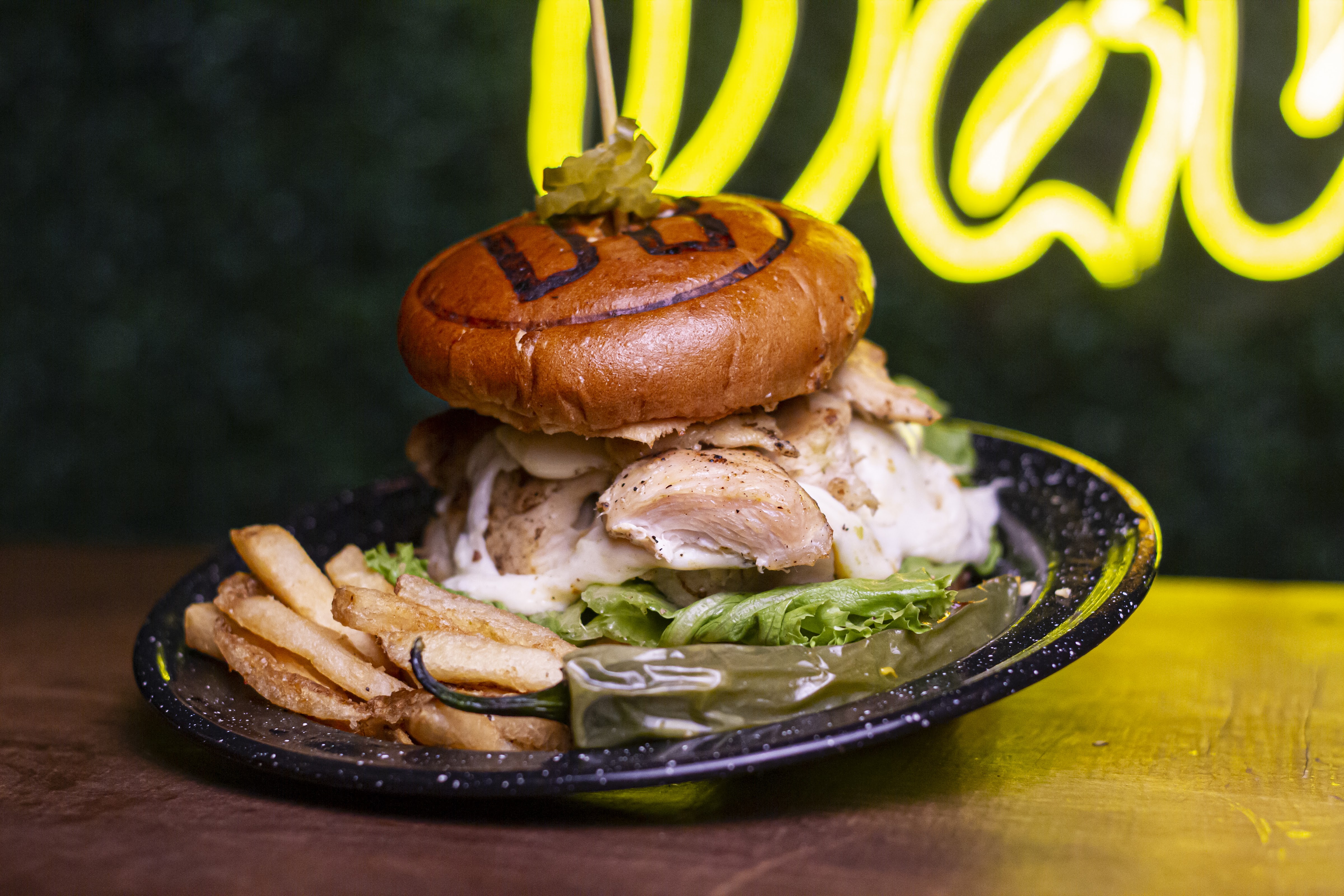 Dave's Burgers image 1