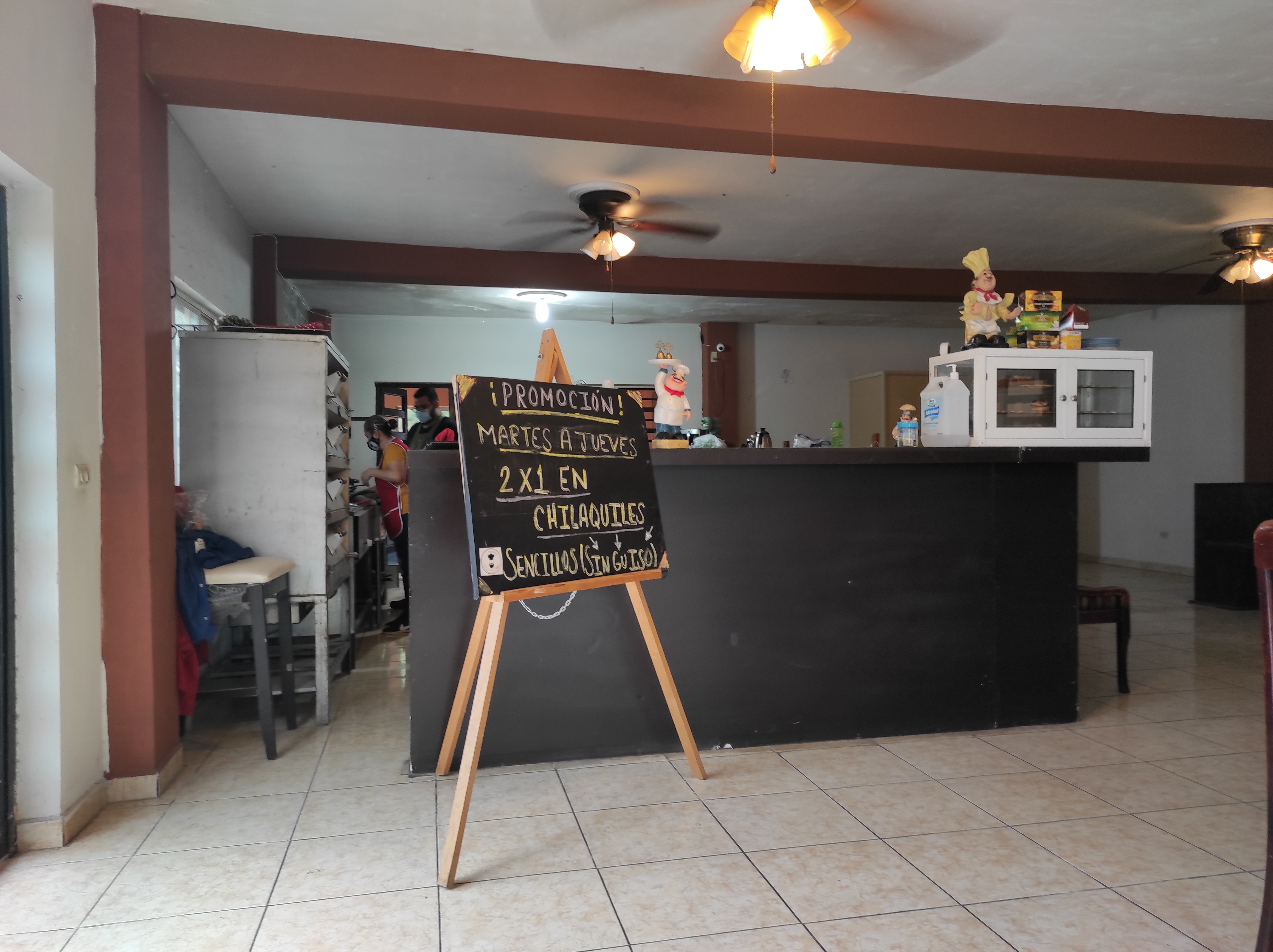 La Parrita. Antojeria mexicana y panaderia image 7