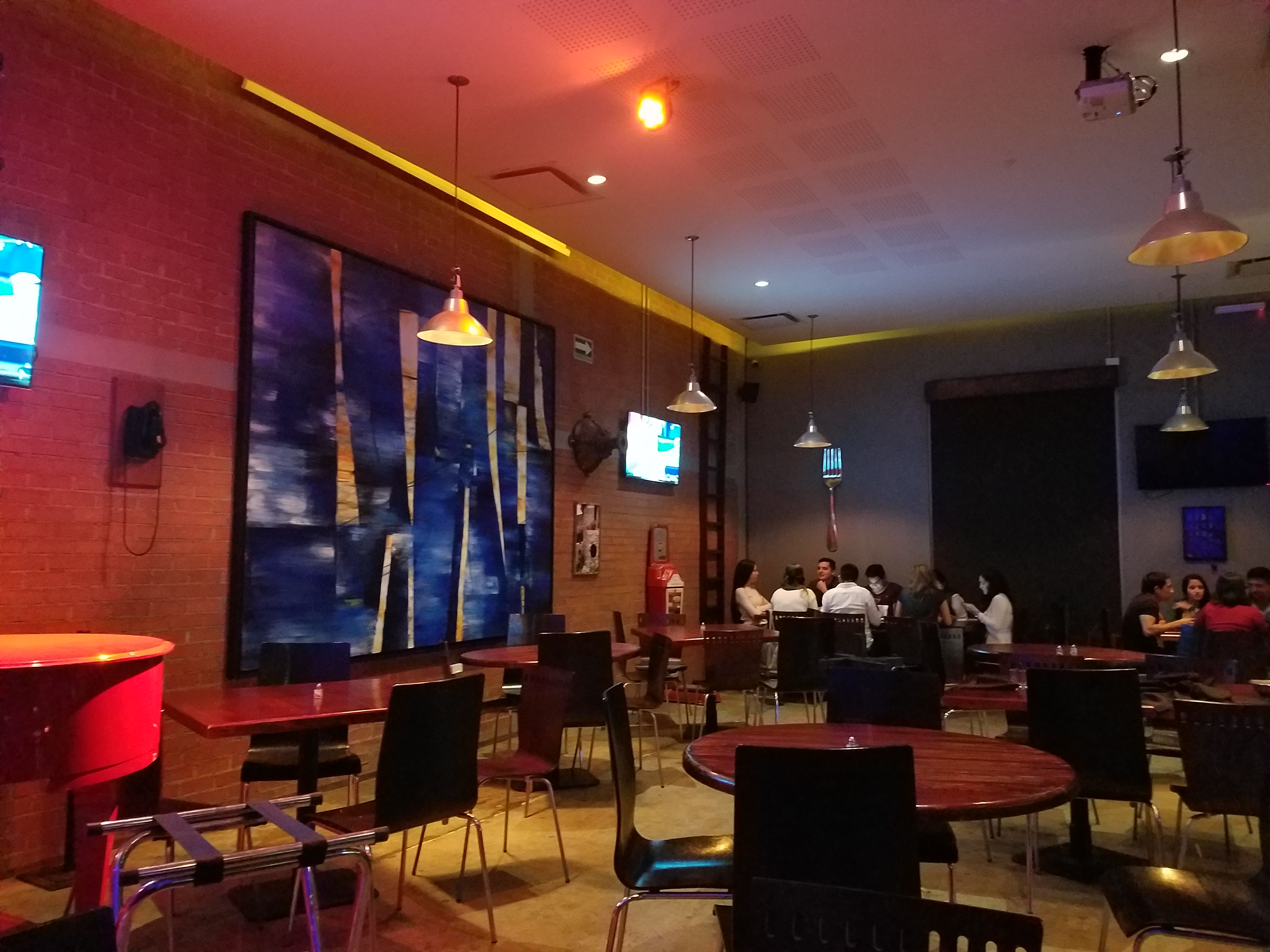 La Bodega Dos20 image 1