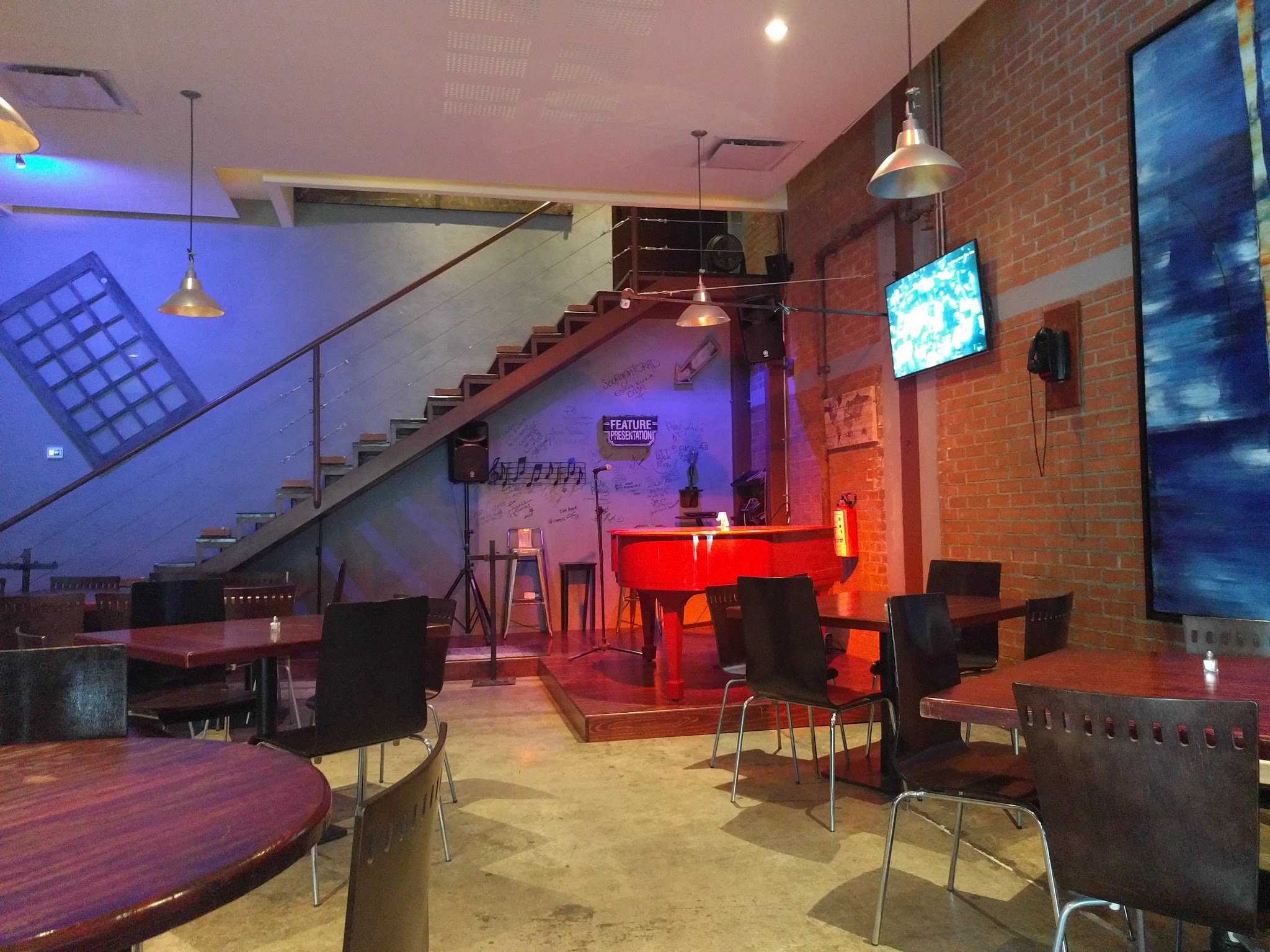 La Bodega Dos20 image 7