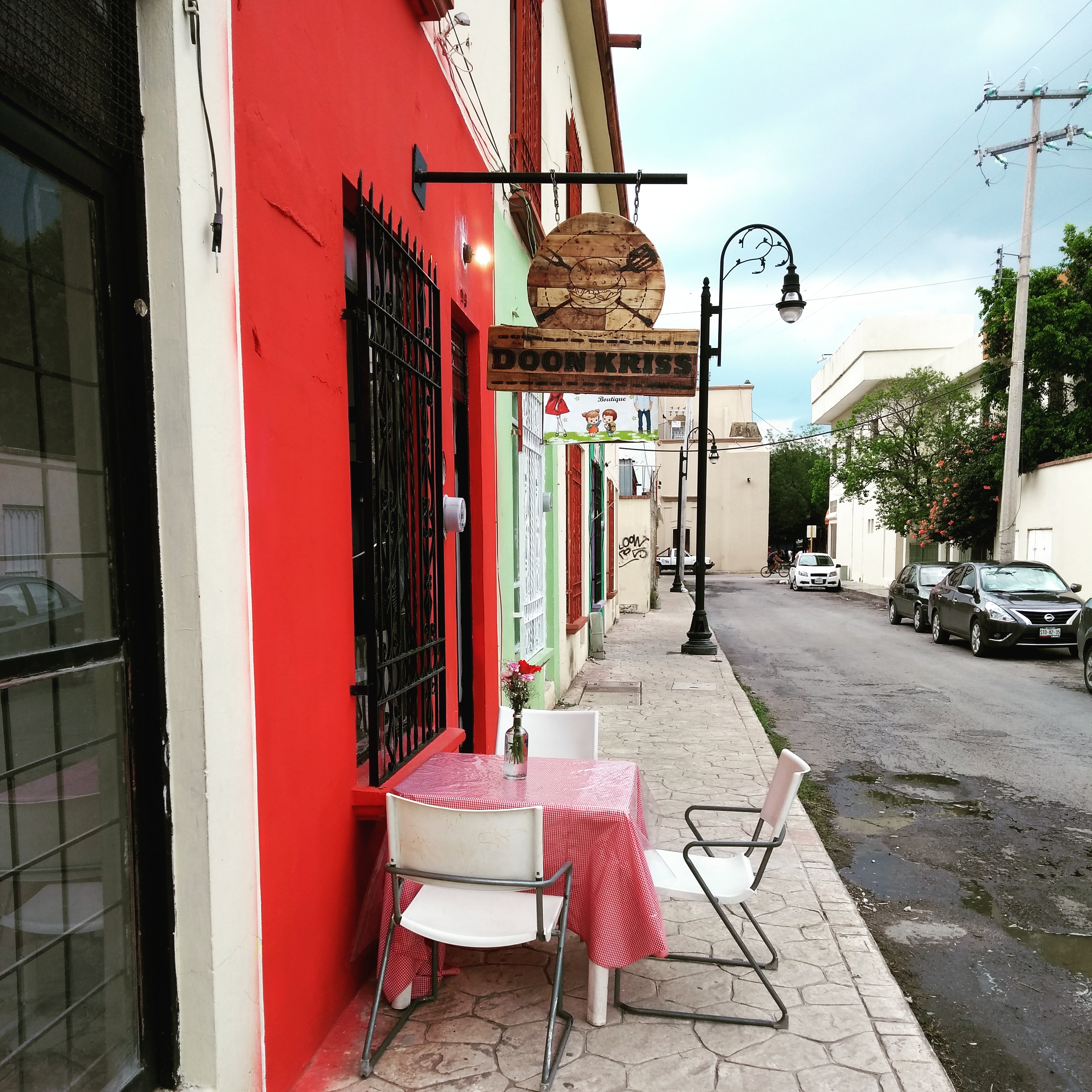 Doon Kriss Burguers image 1