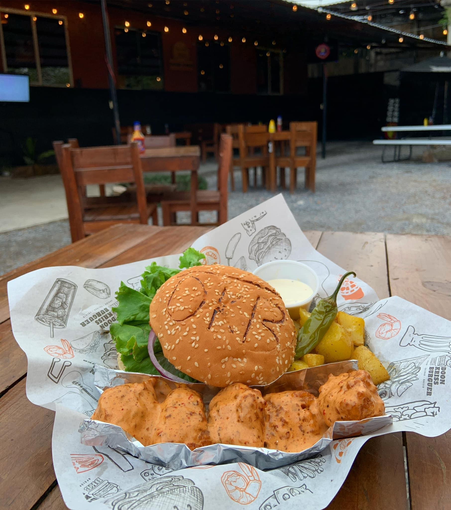 Doon Kriss Burguers image 6