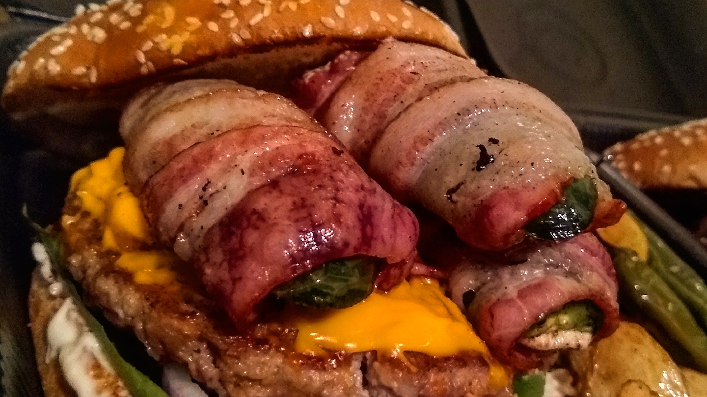 Doon Kriss Burguers image 7