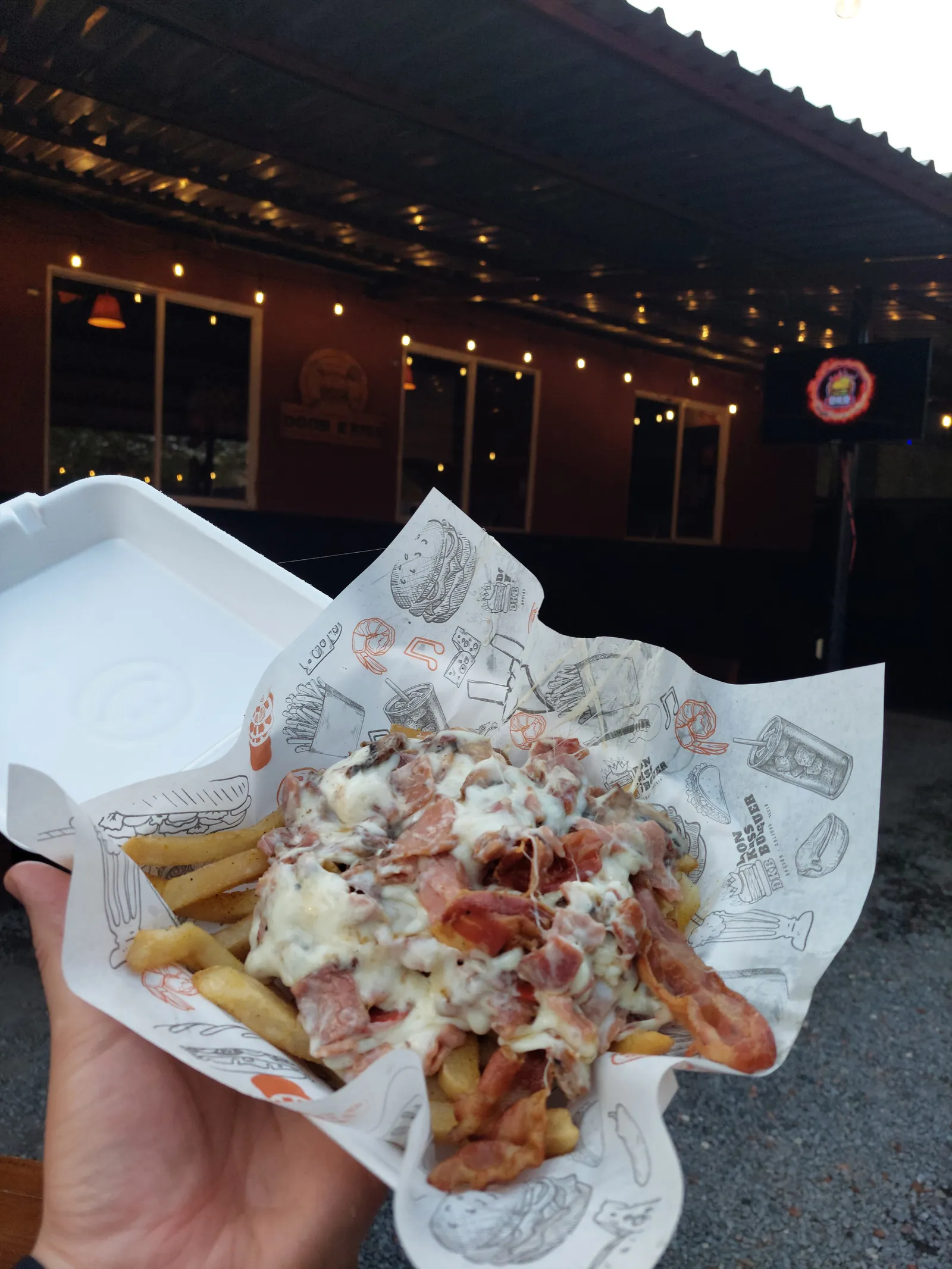Doon Kriss Burguers image 10