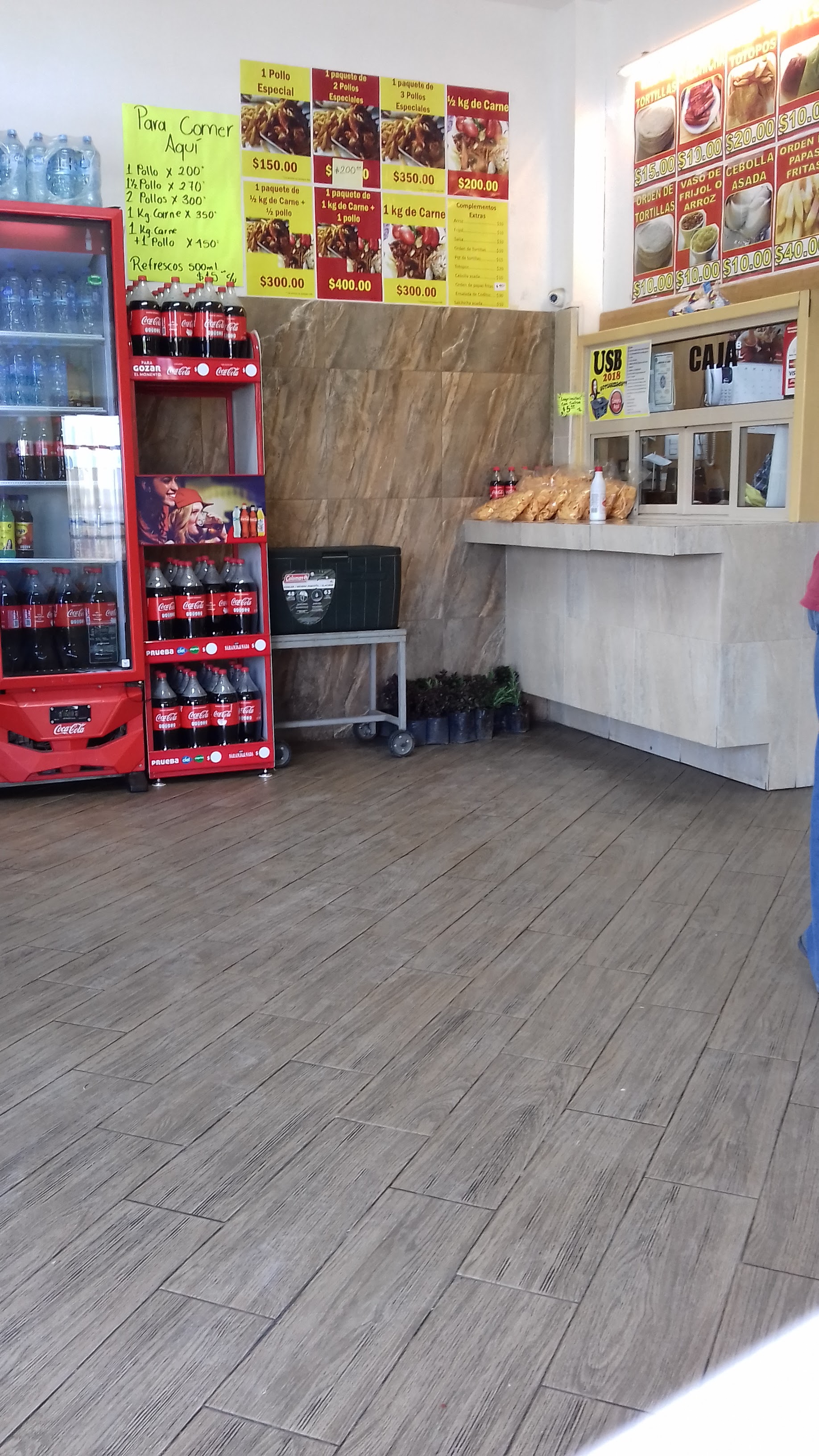 Pollos Y Carnes Asadas "El Gavilan" image 2