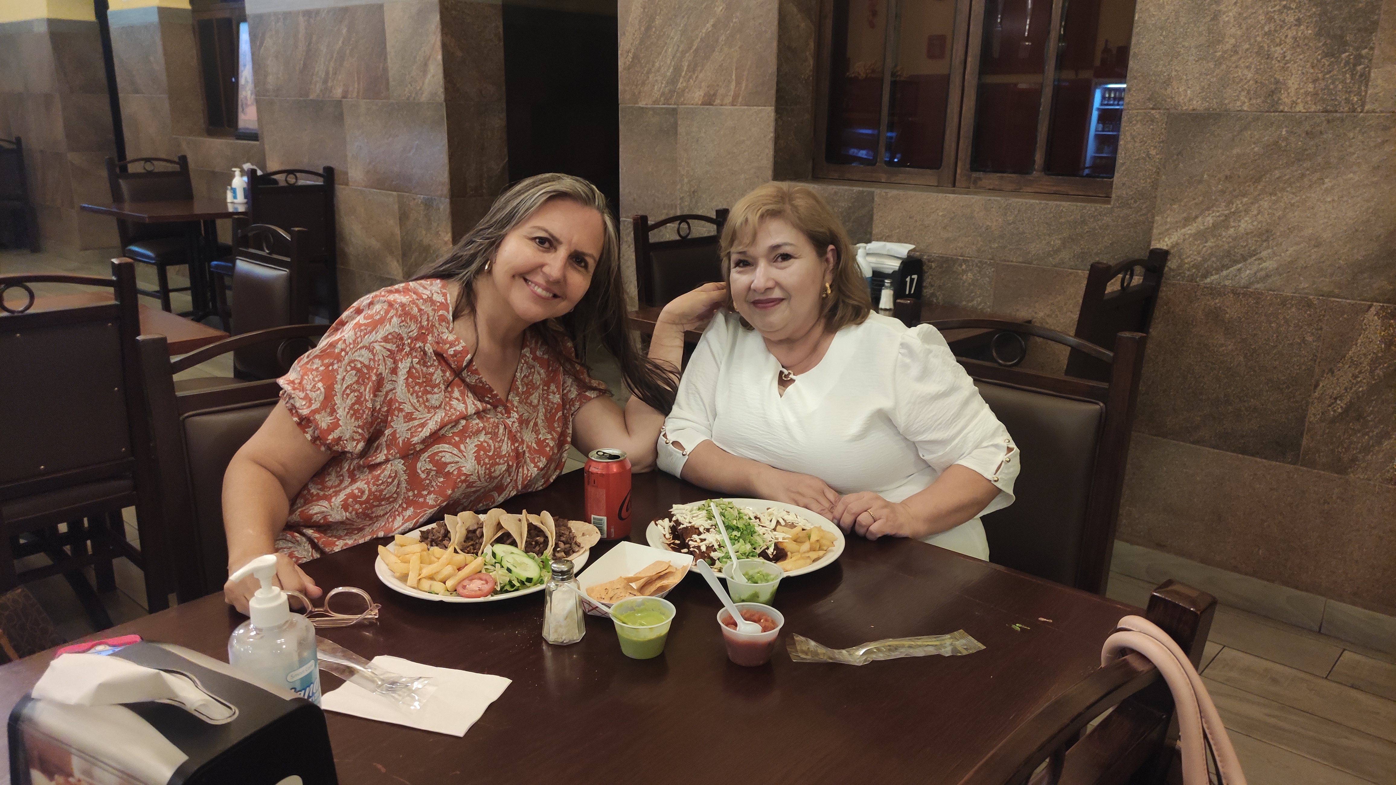 Pollos Y Carnes Asadas "El Gavilan" image 3