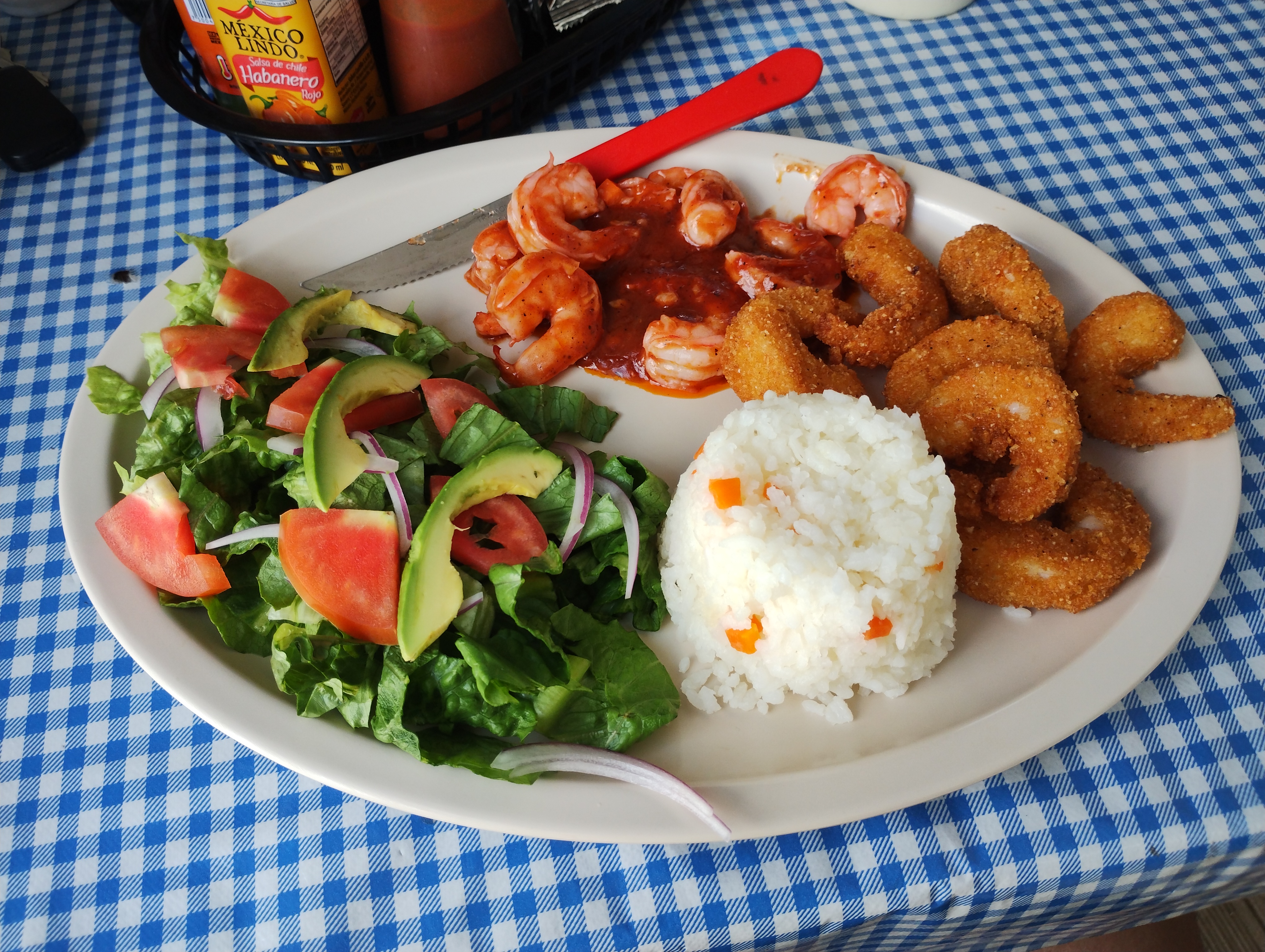 Tacos de cámaron y pescado el chino image 8