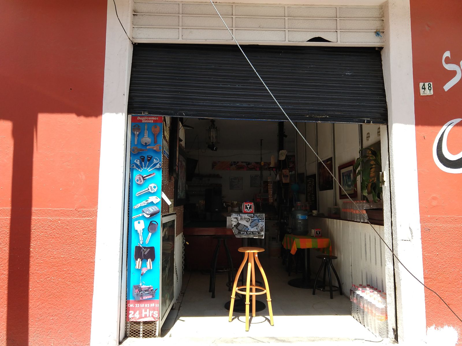 La zona Vip Wing Alitas y Micheladas image 1