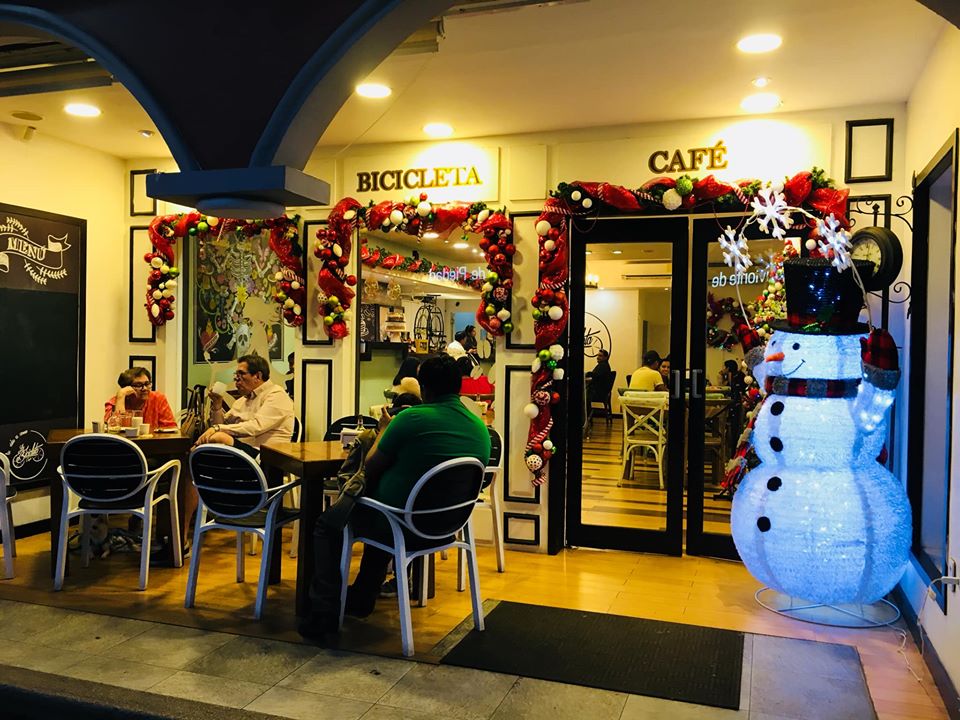 La Bicicleta Café image 9