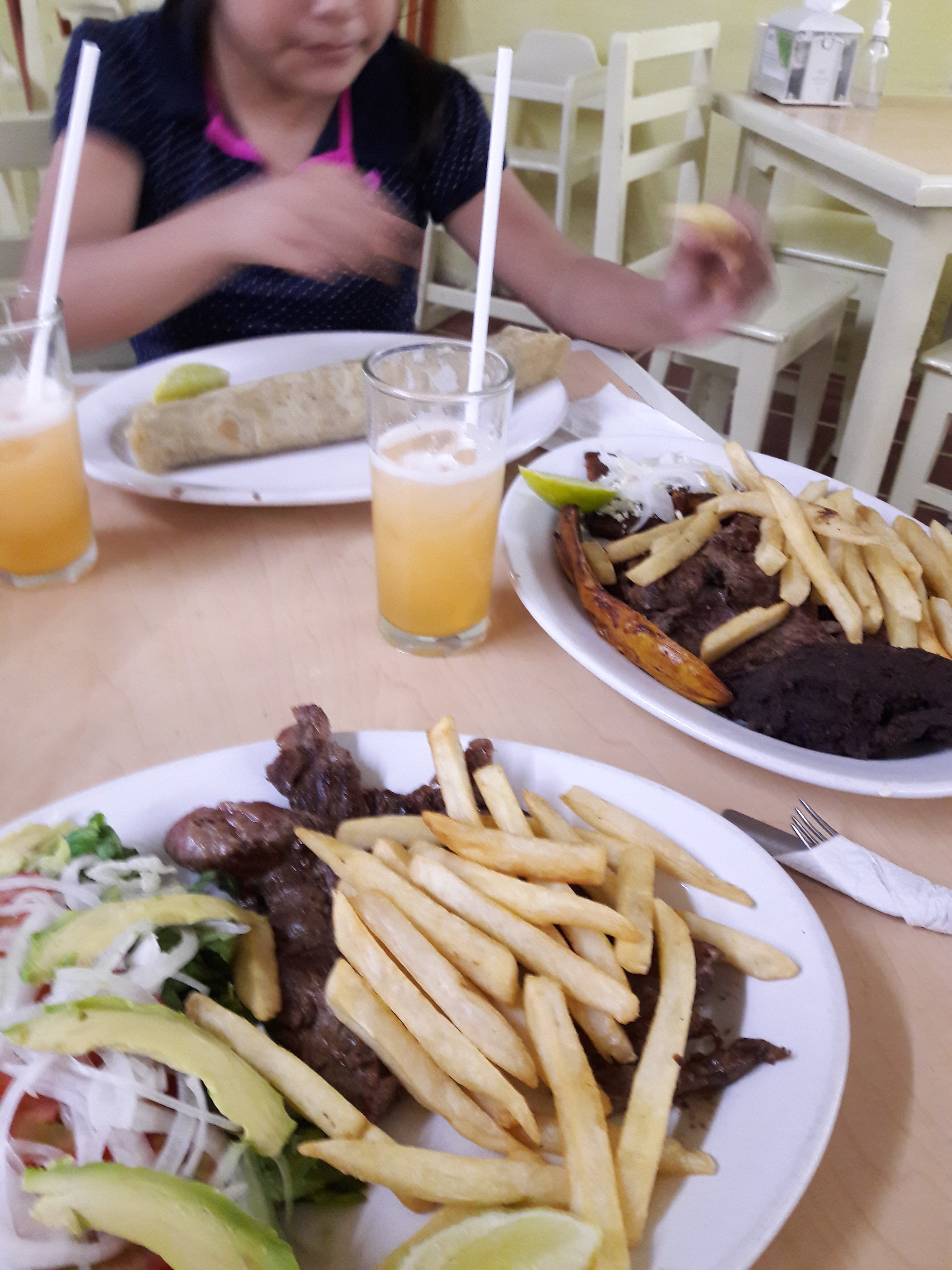 Restaurant Winis—Los Almendros image 3