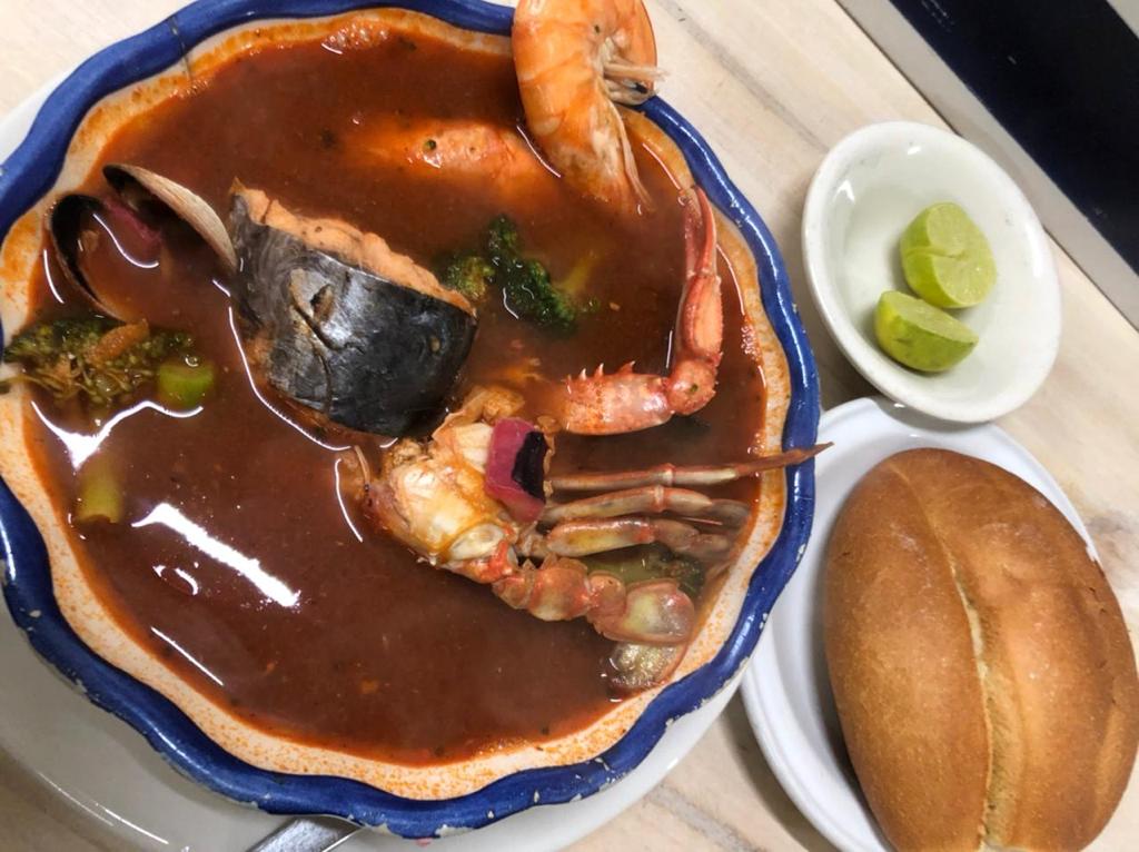 Mariscos la Bahía image 9