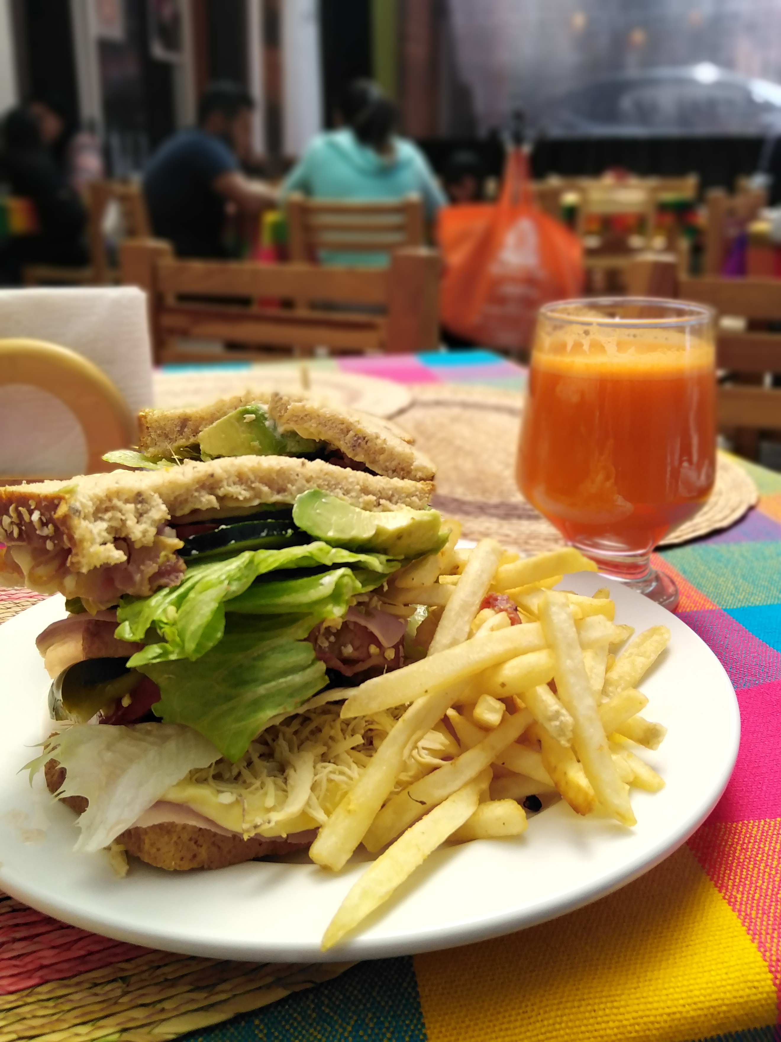 La Perla Restaurante image 2