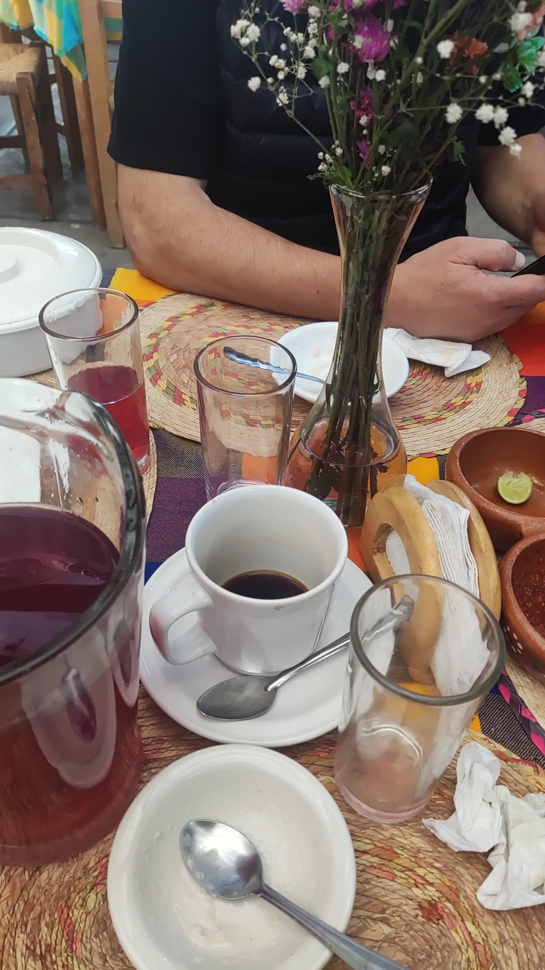 La Perla Restaurante image 5